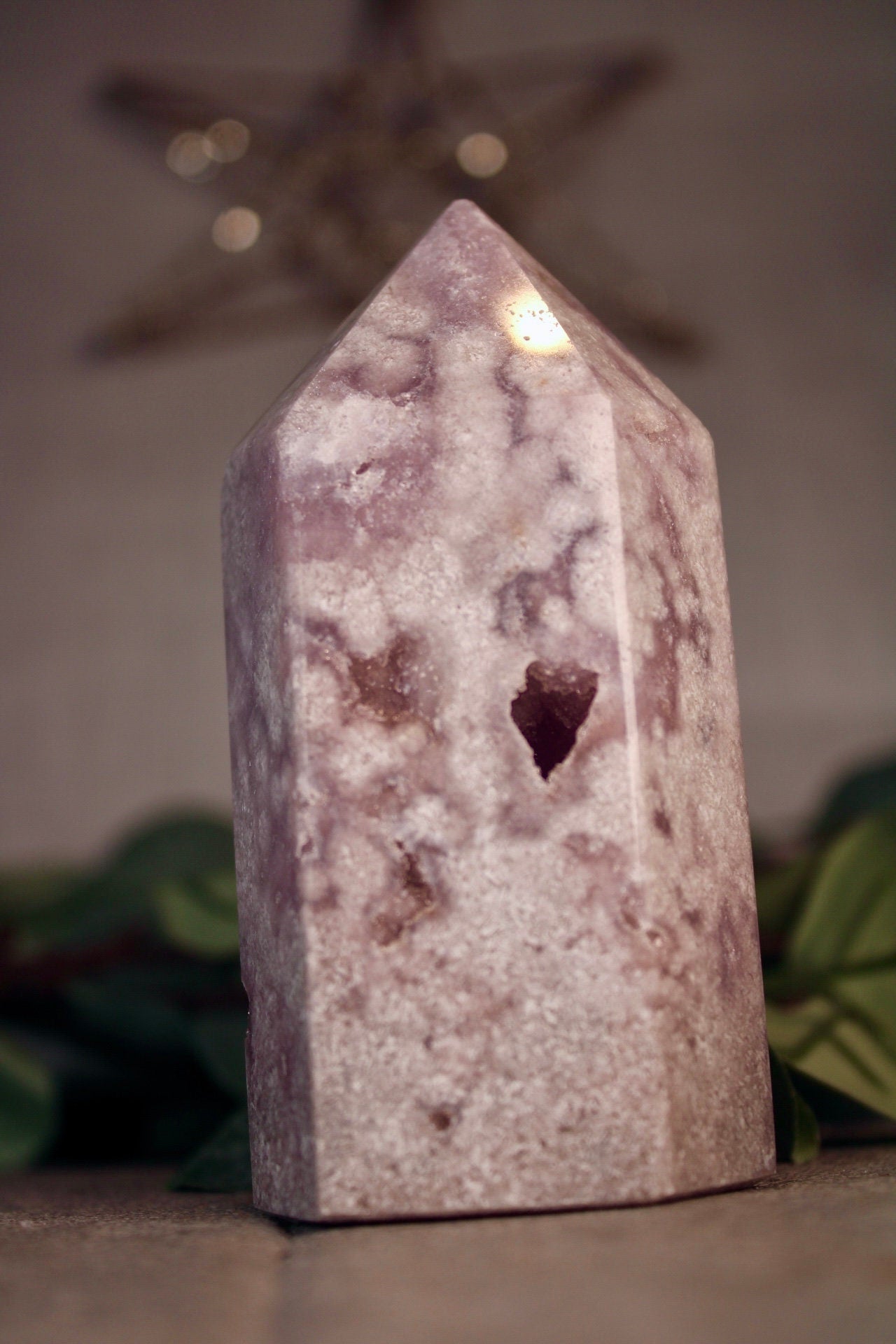 Lilac tone, pink amethyst tower from brazil 405g 11cm high