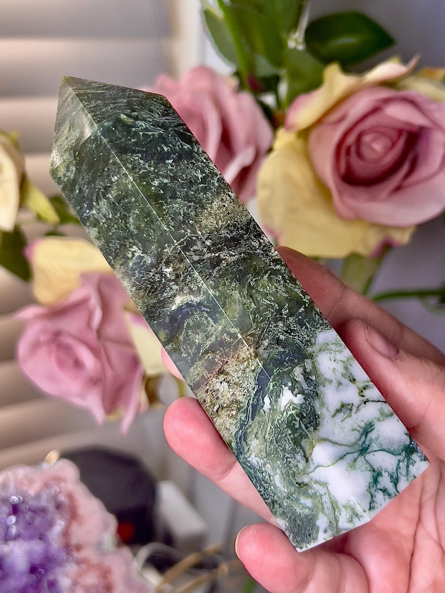 Large, moss agate tower 310g