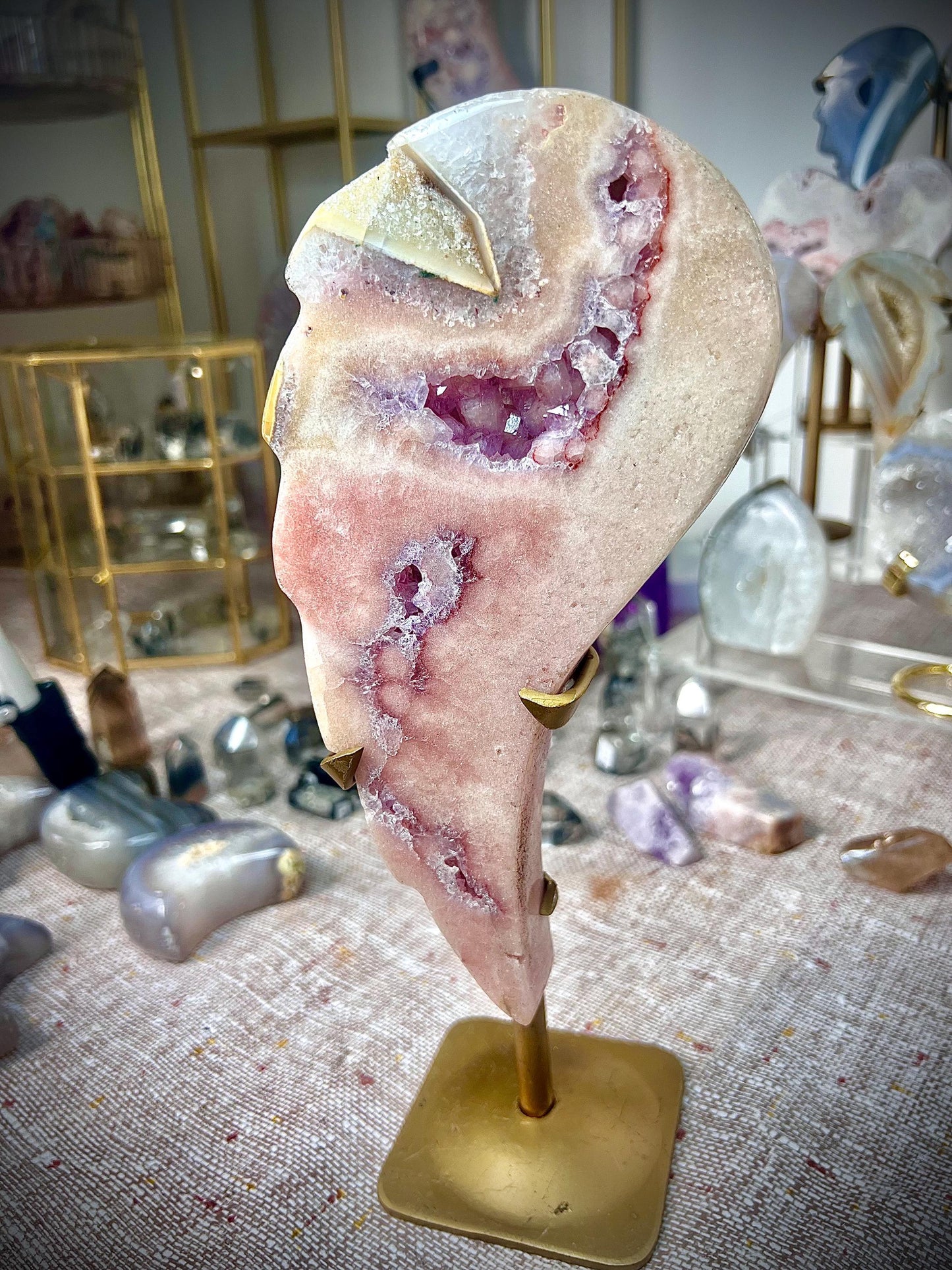 High quality, Pink amethyst wing on stand