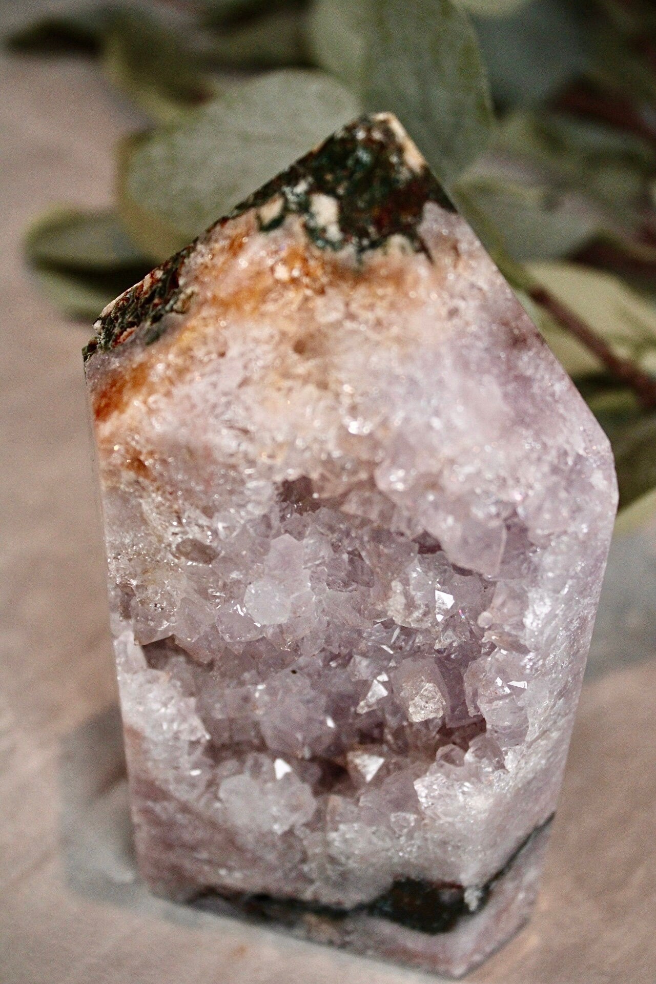 Large pink amethyst tower with green jasper - 955g 14cm (h)