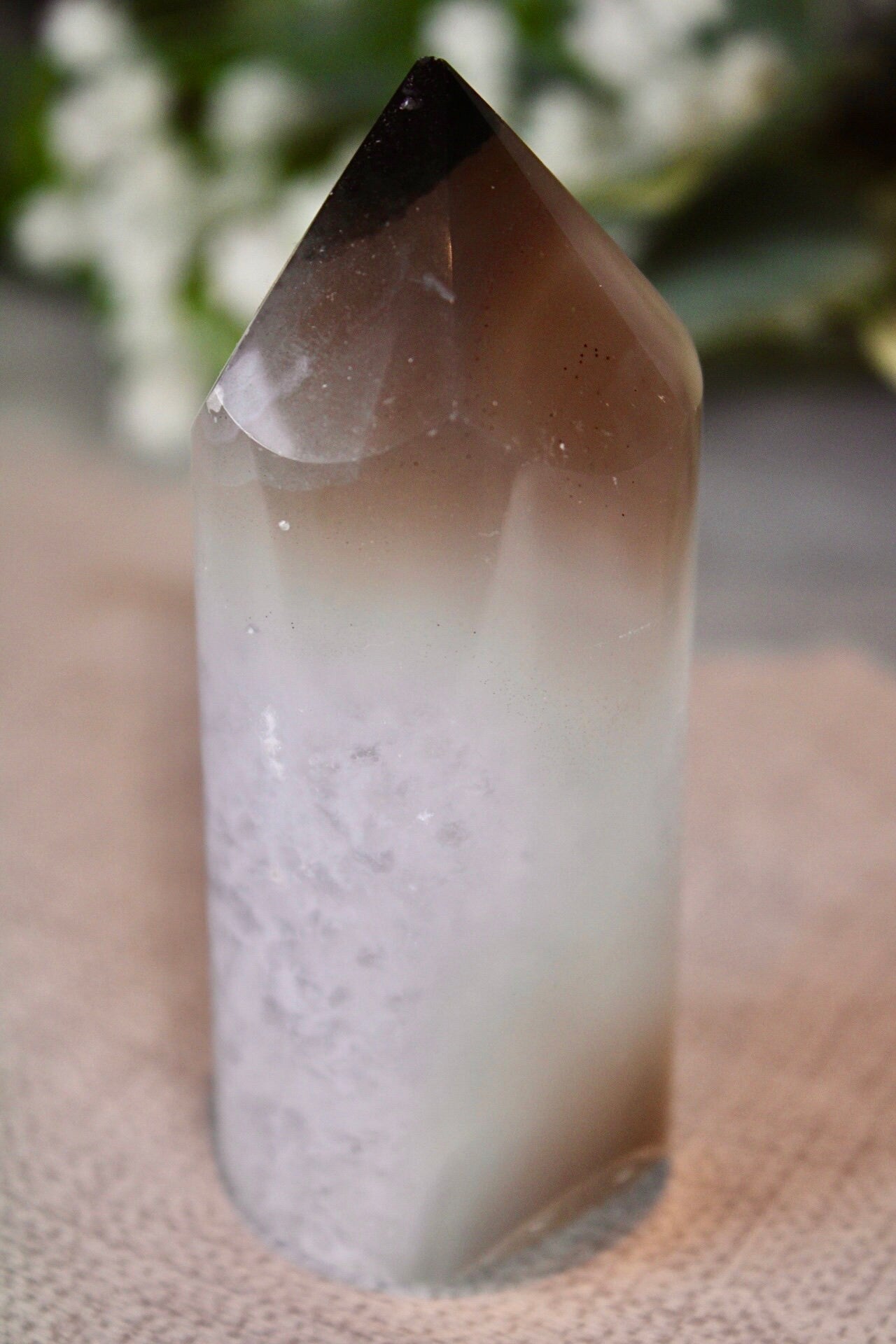 Circular, quartz agate tower