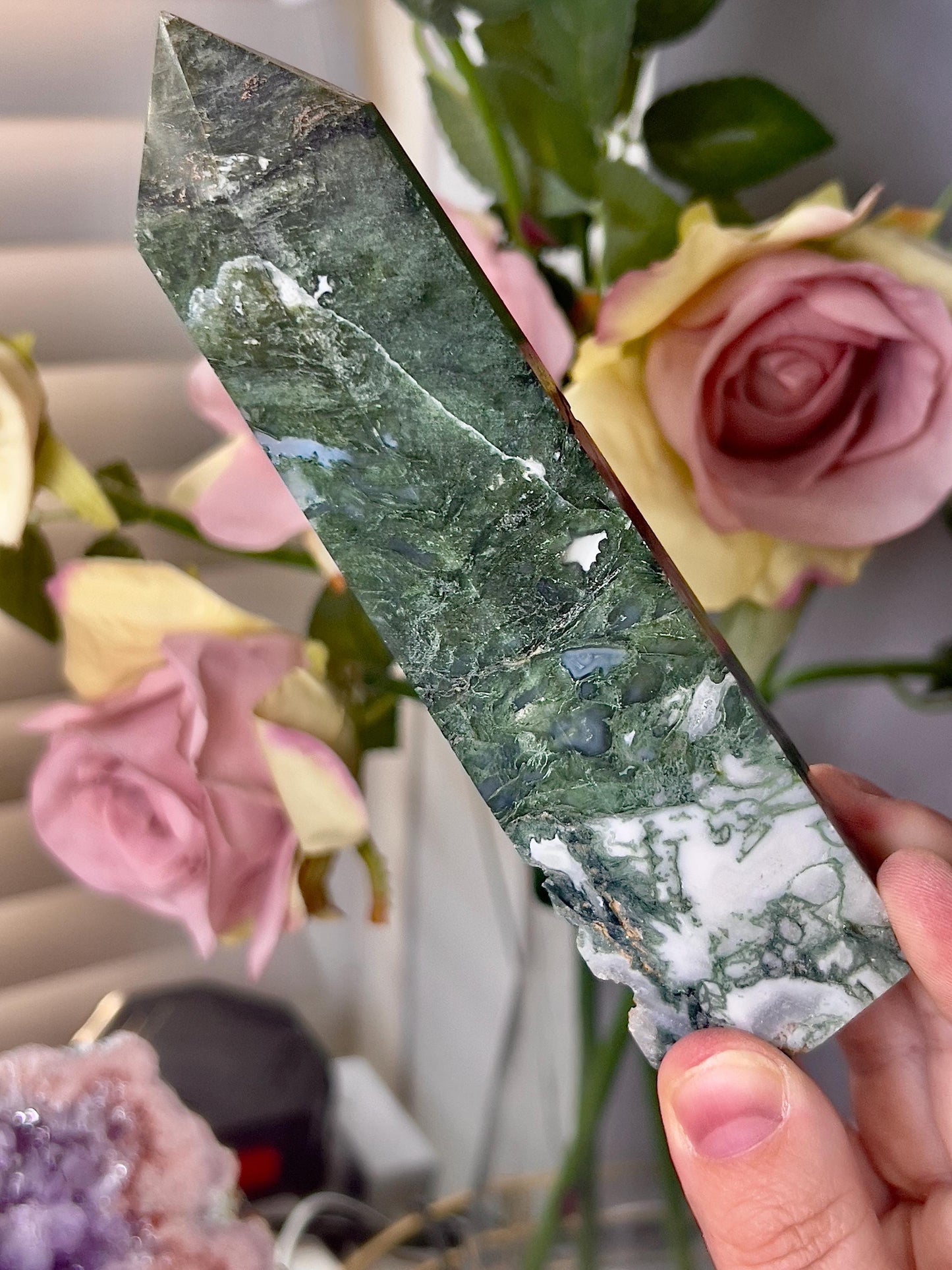 Large, moss agate & quartz tower