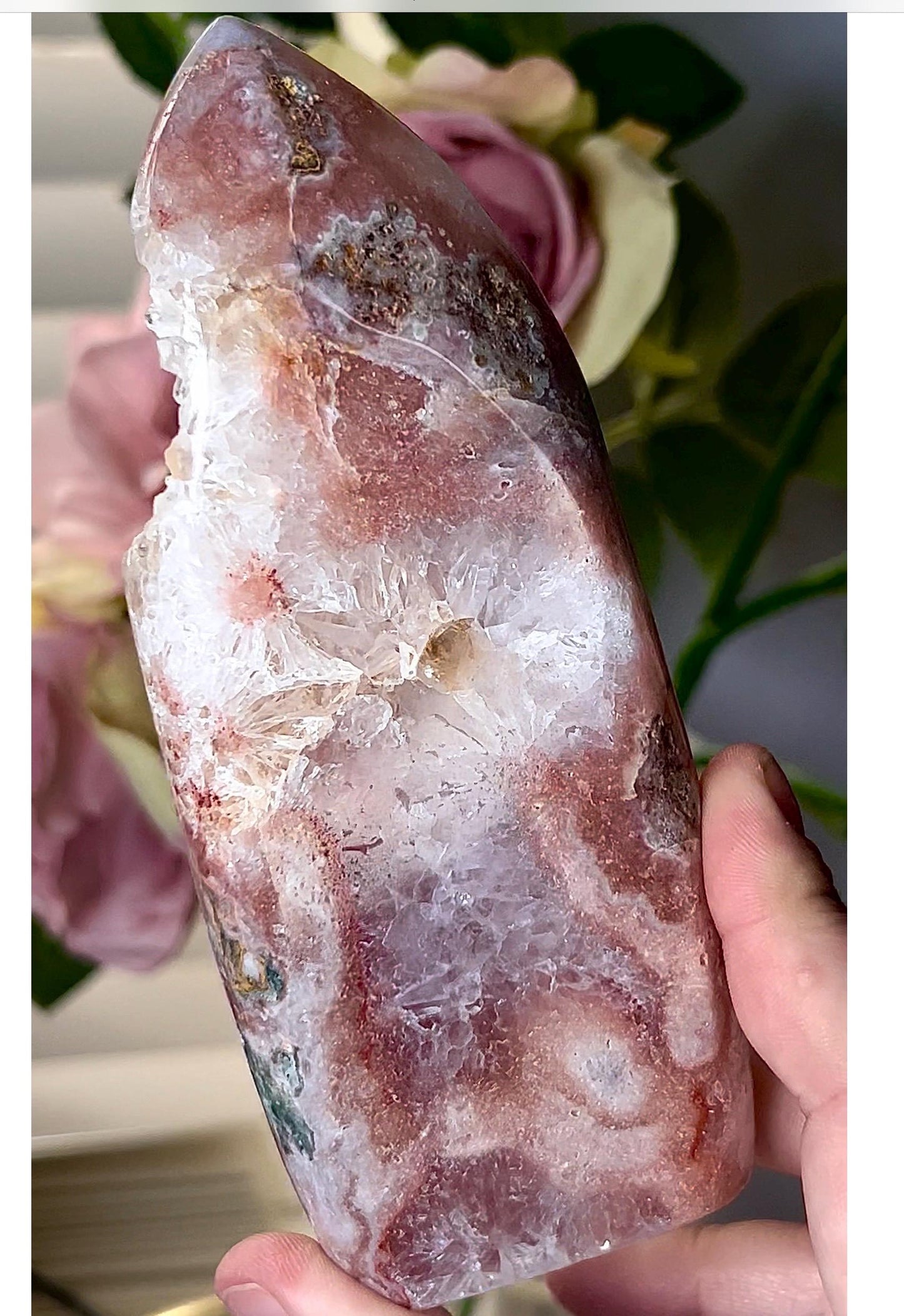 High grade, pink amethyst flame with quartz druzy 400g