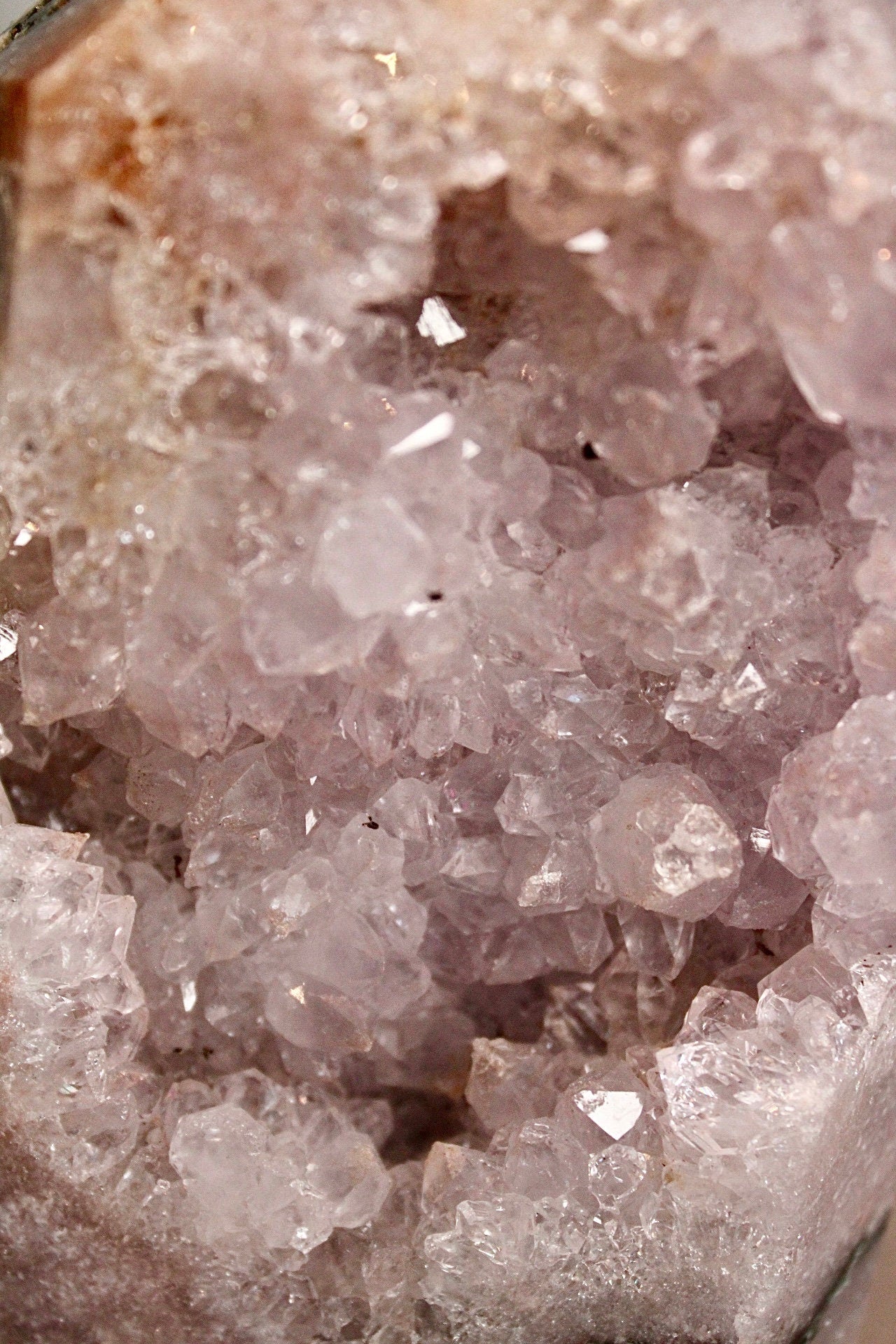 Large pink amethyst tower with green jasper - 955g 14cm (h)