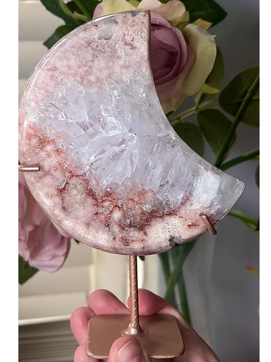 High grade, pink amethyst moon with red outlined, rainbow quartz druzy 560g