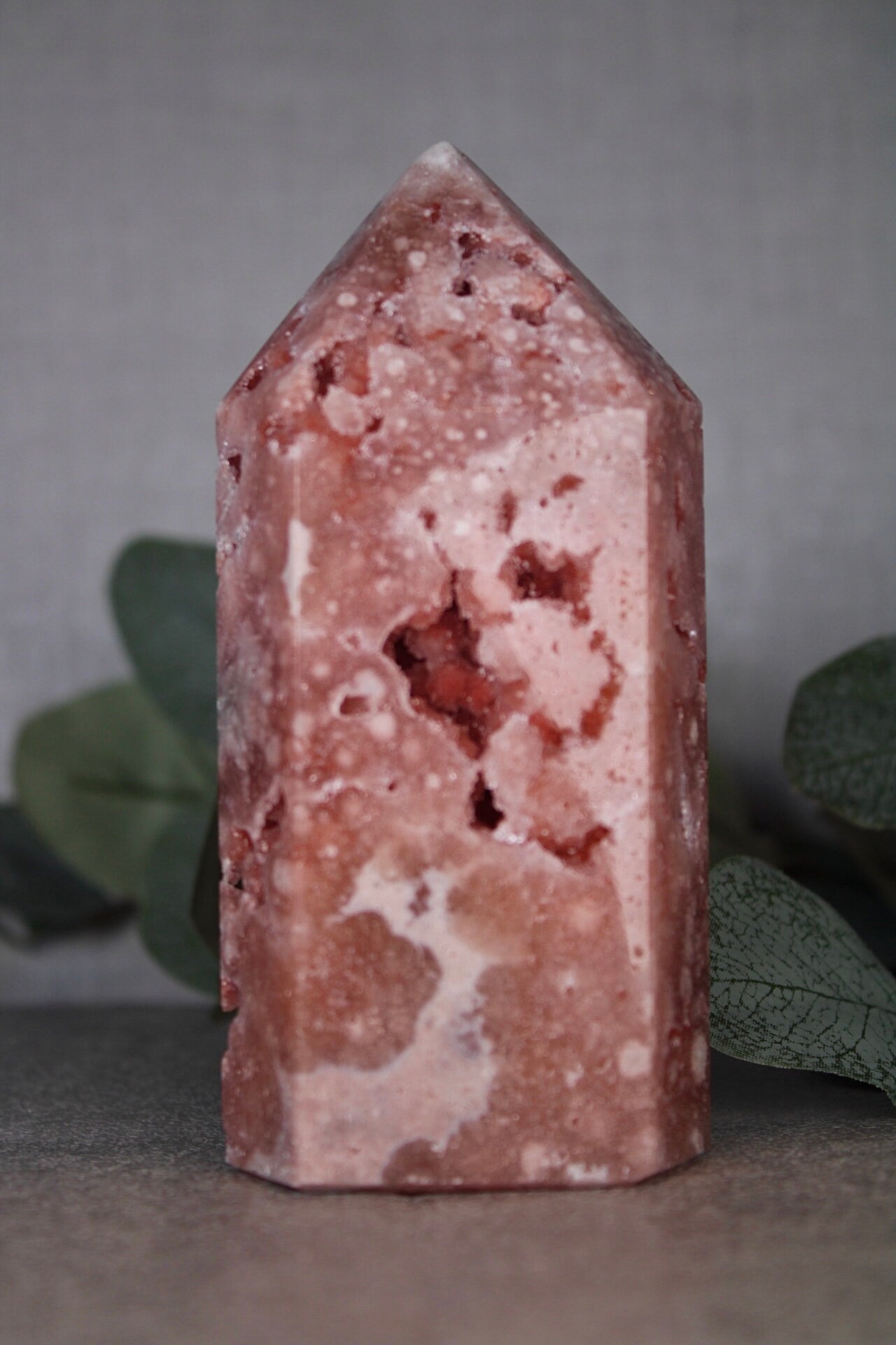 High quality, red, pink amethyst tower from Brazil 555G 13CM (H) 6CM (W)