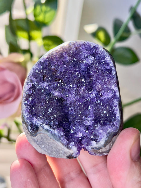 amethyst cutbase freeform 145G 5.5CM(H) 5CM(W)
