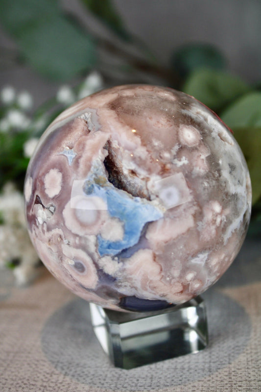 Blue flower agate with chlorite 565G 7CM