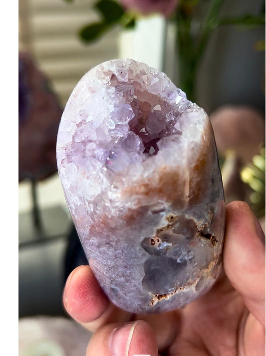 beautiful pink amethyst Freeform, with a variety of colours, including purple quartz