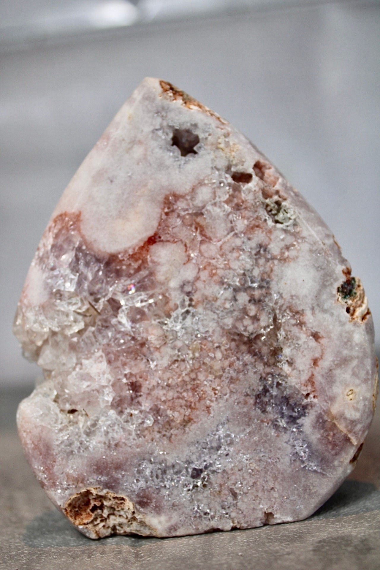High quality, Pink amethyst flame with quartz from brazil 10.5cm (h) 8.5cm (w) 390g