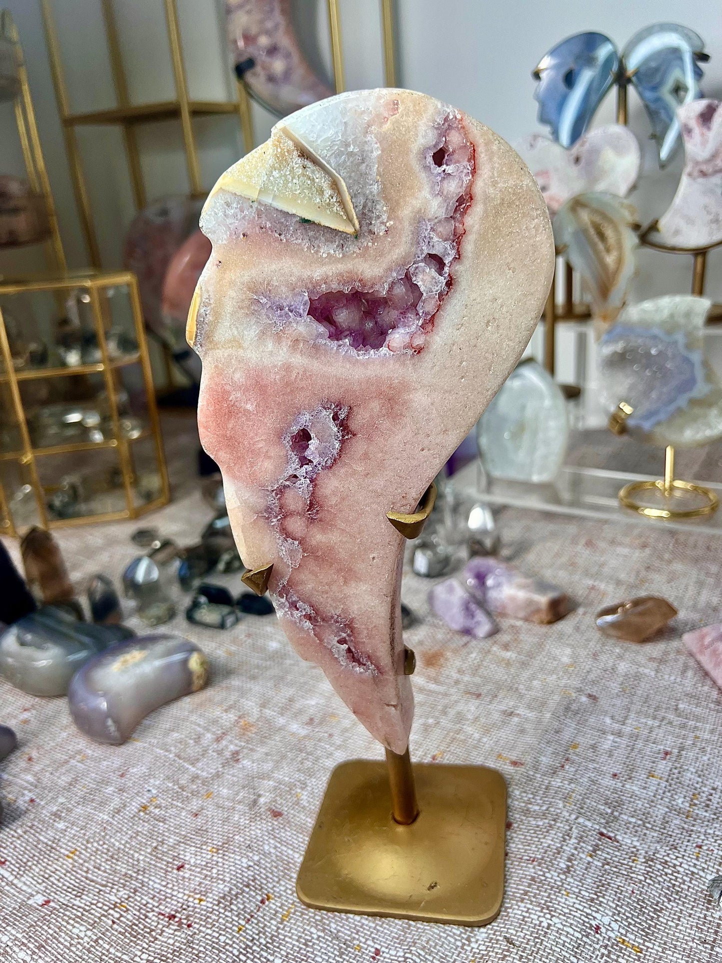 High quality, Pink amethyst wing on stand