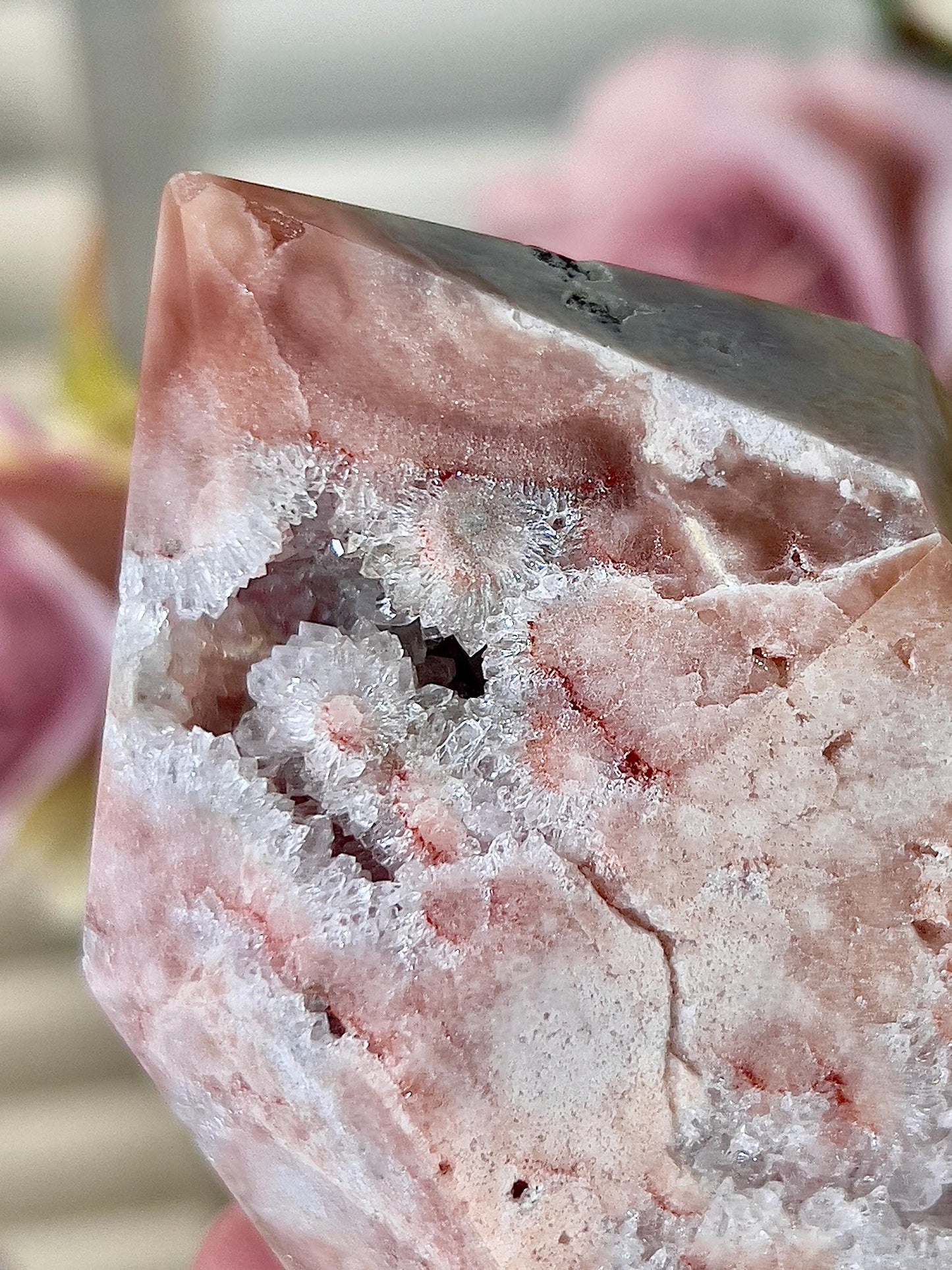 High quality, druzy, peach toned, pink amethyst tower with quartz 360g 10cm(h) 5.5cm(w)