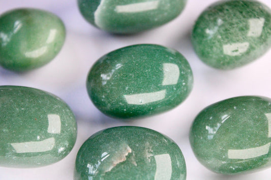 Green aventurine tumble