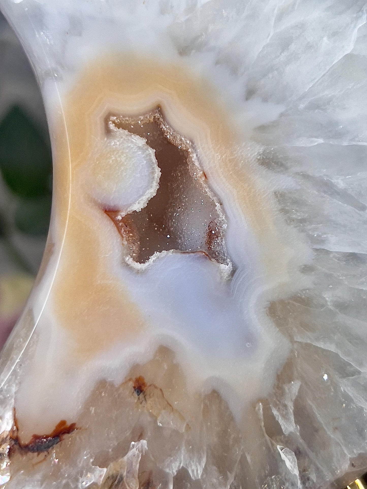 Beautiful, agate moon on stand 465g 17cm(h) 12cm(w)