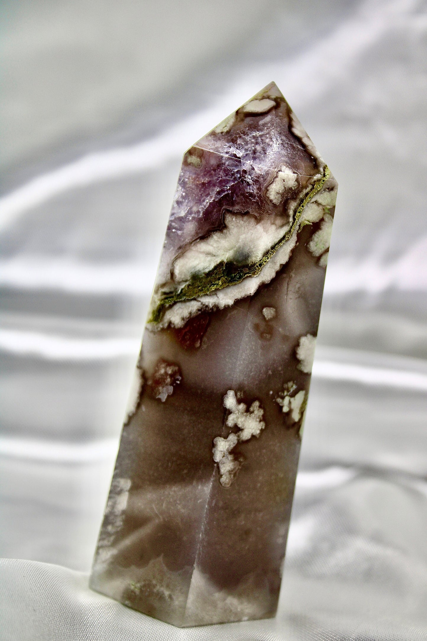 Black flower agate tower with amethyst 303g nearly 12cm