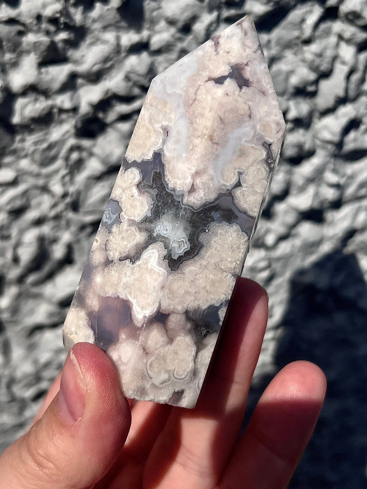 High grade Black, blue & pink flower agate tower