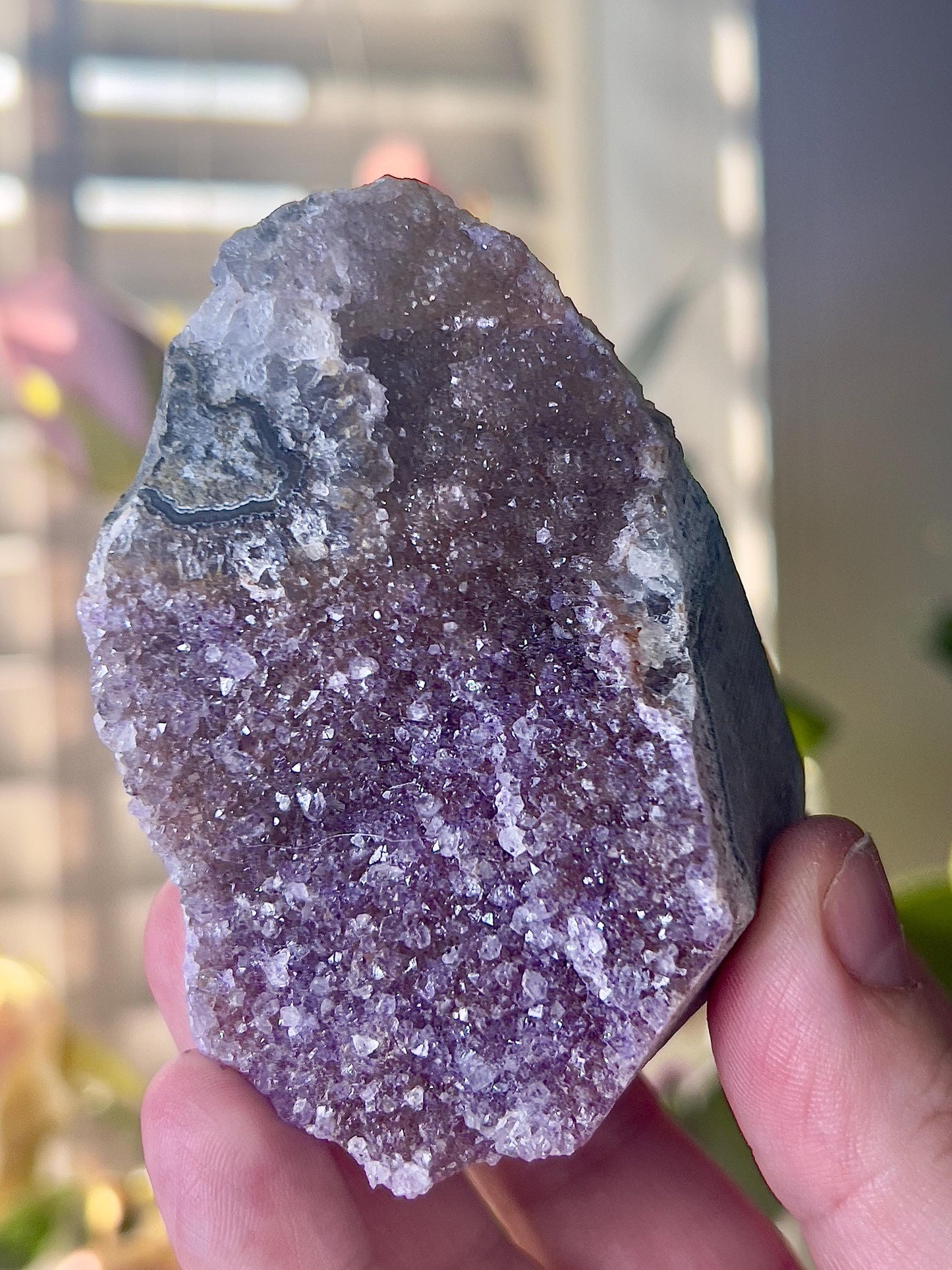 amethyst cutbase pink toned freeform - 220g 7cm(h) 4cm(h)
