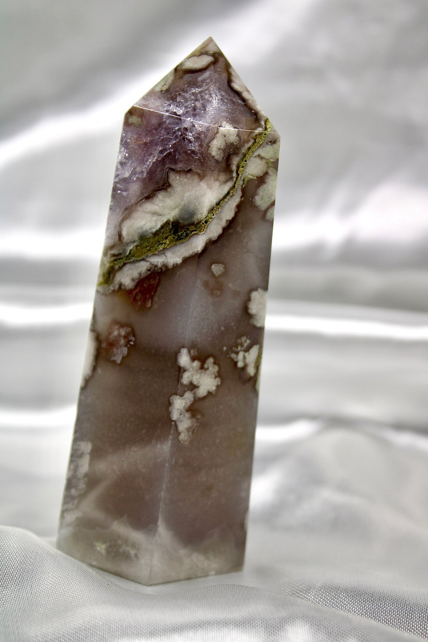 Black flower agate tower with amethyst 303g nearly 12cm