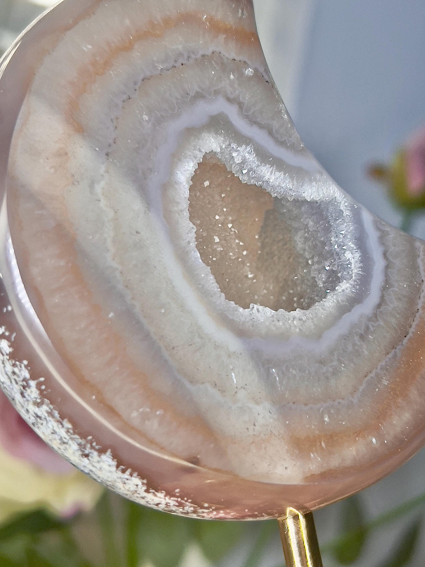 Beautiful, agate moon on stand 440g 15cm(h)