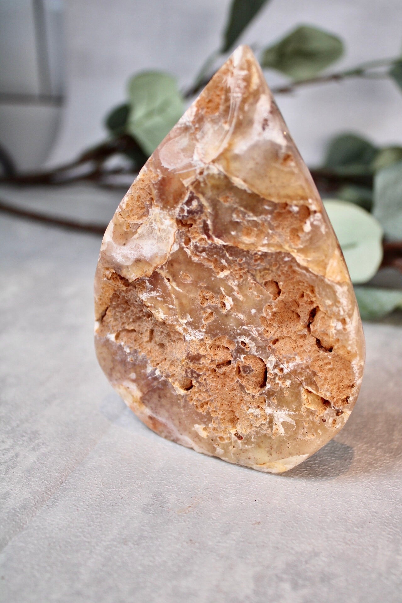 Colourful Pink amethyst, flame with jasper and agate formations 290g 12cm(h) 8.5cm(w)