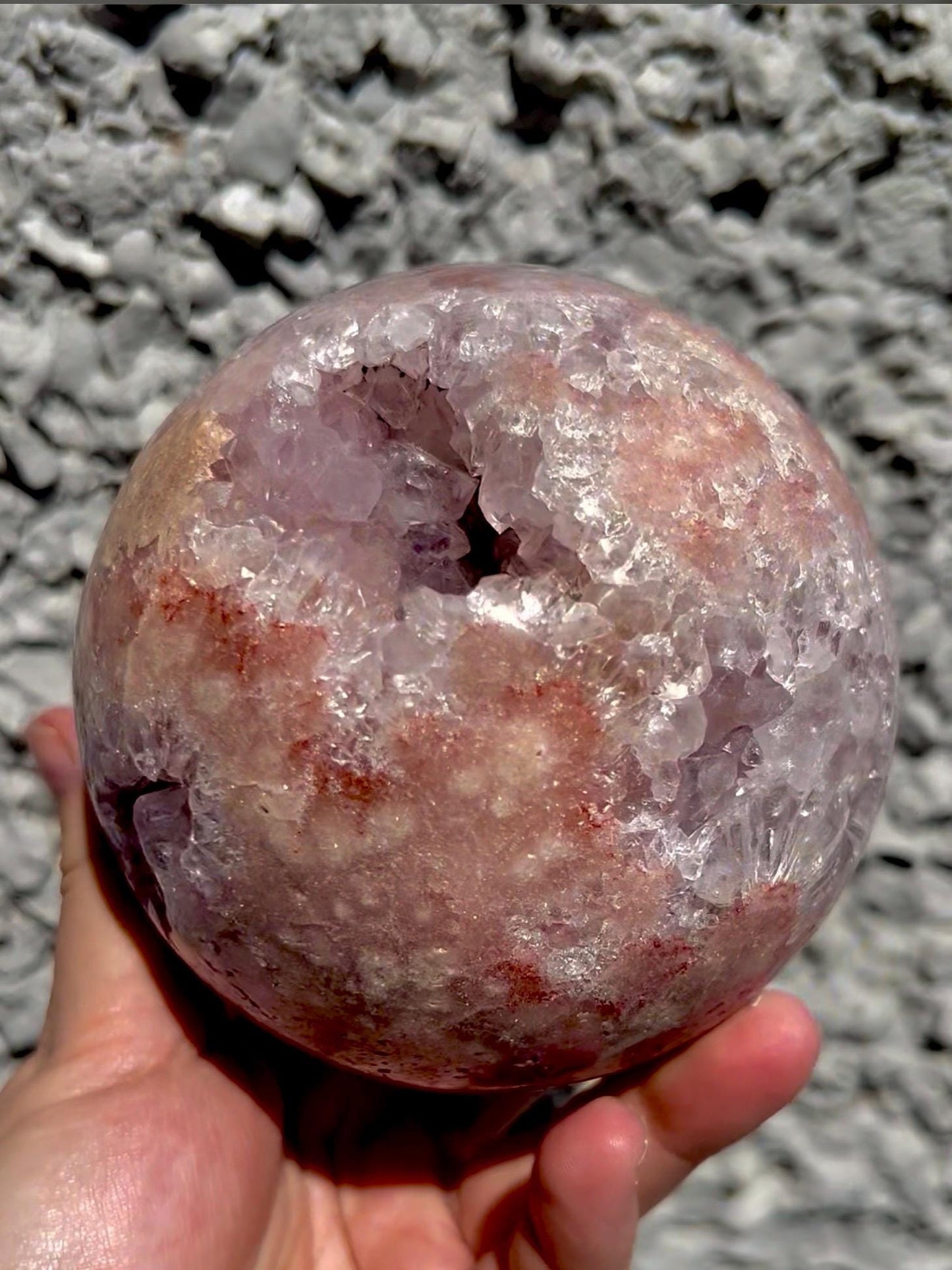 large, high grade, statement pink amethyst with a red/pink tone &beautiful lilac quartz 1.377kg