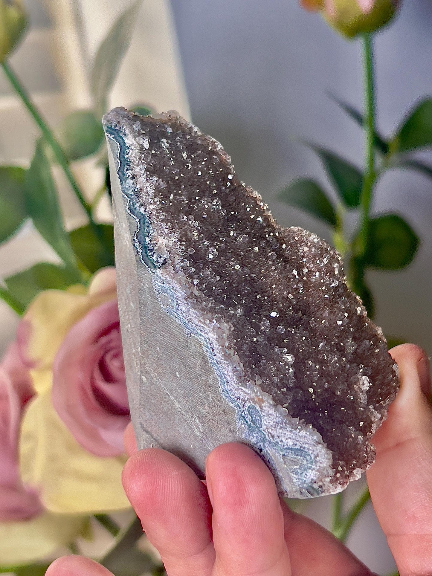 amethyst red toned cutbase freeform - 230g 9cm(h) 5cm(w)