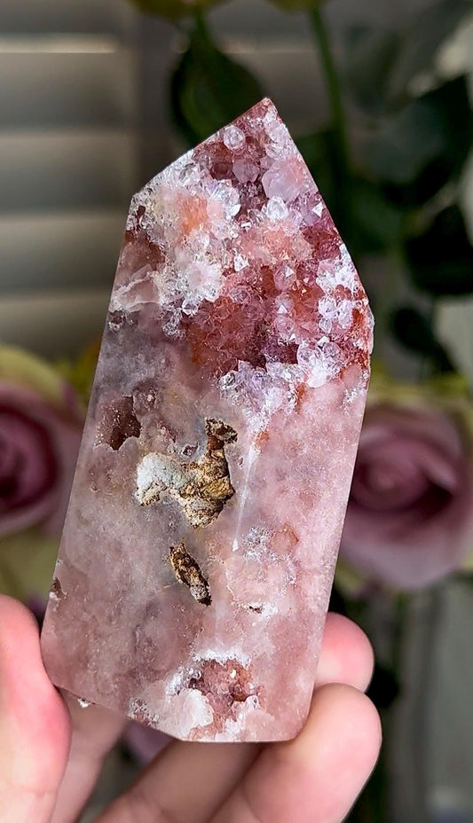Incredible, High grade, pink amethyst tower with pink and red tones 196g