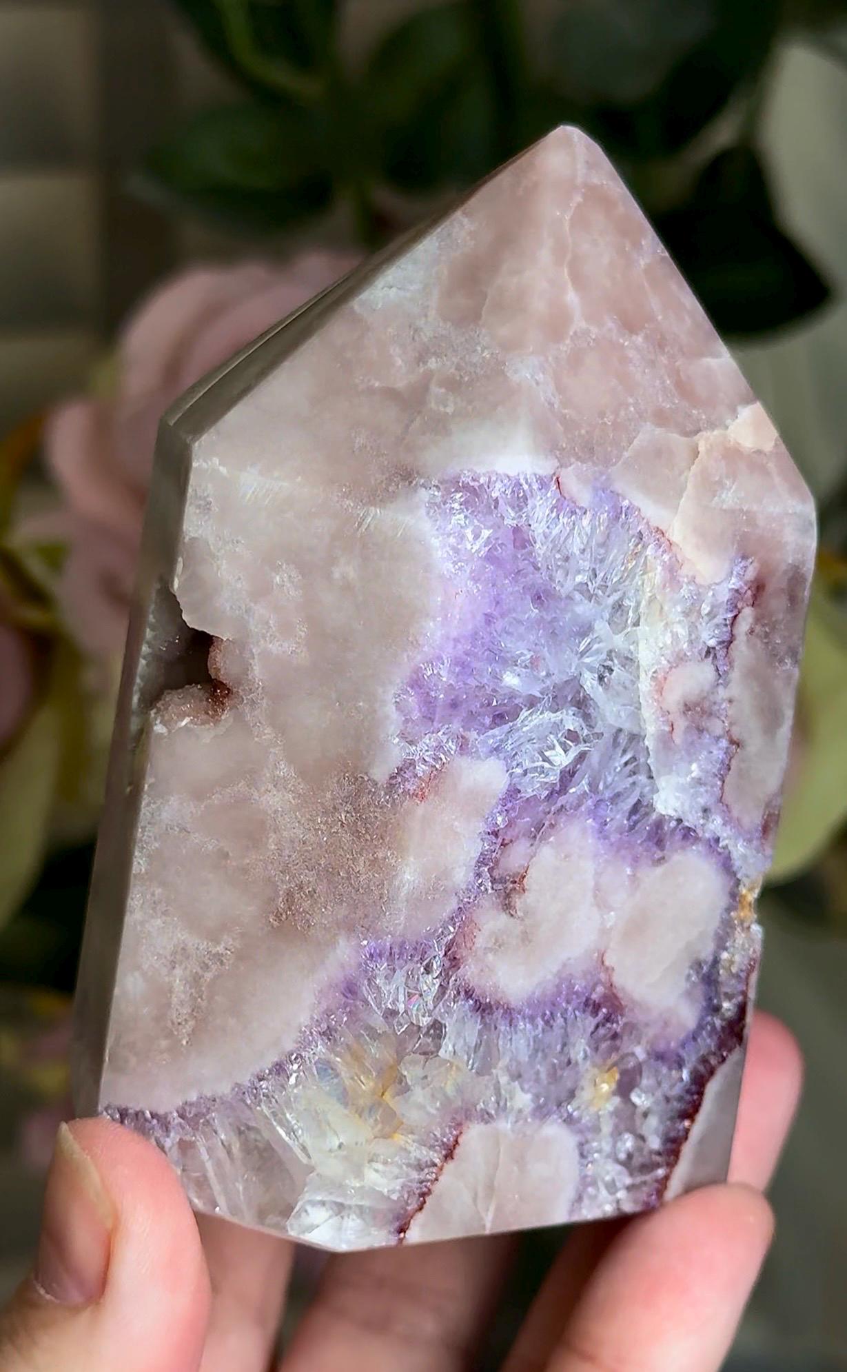 Incredible, High grade, pink amethyst tower with purple quartz 505g