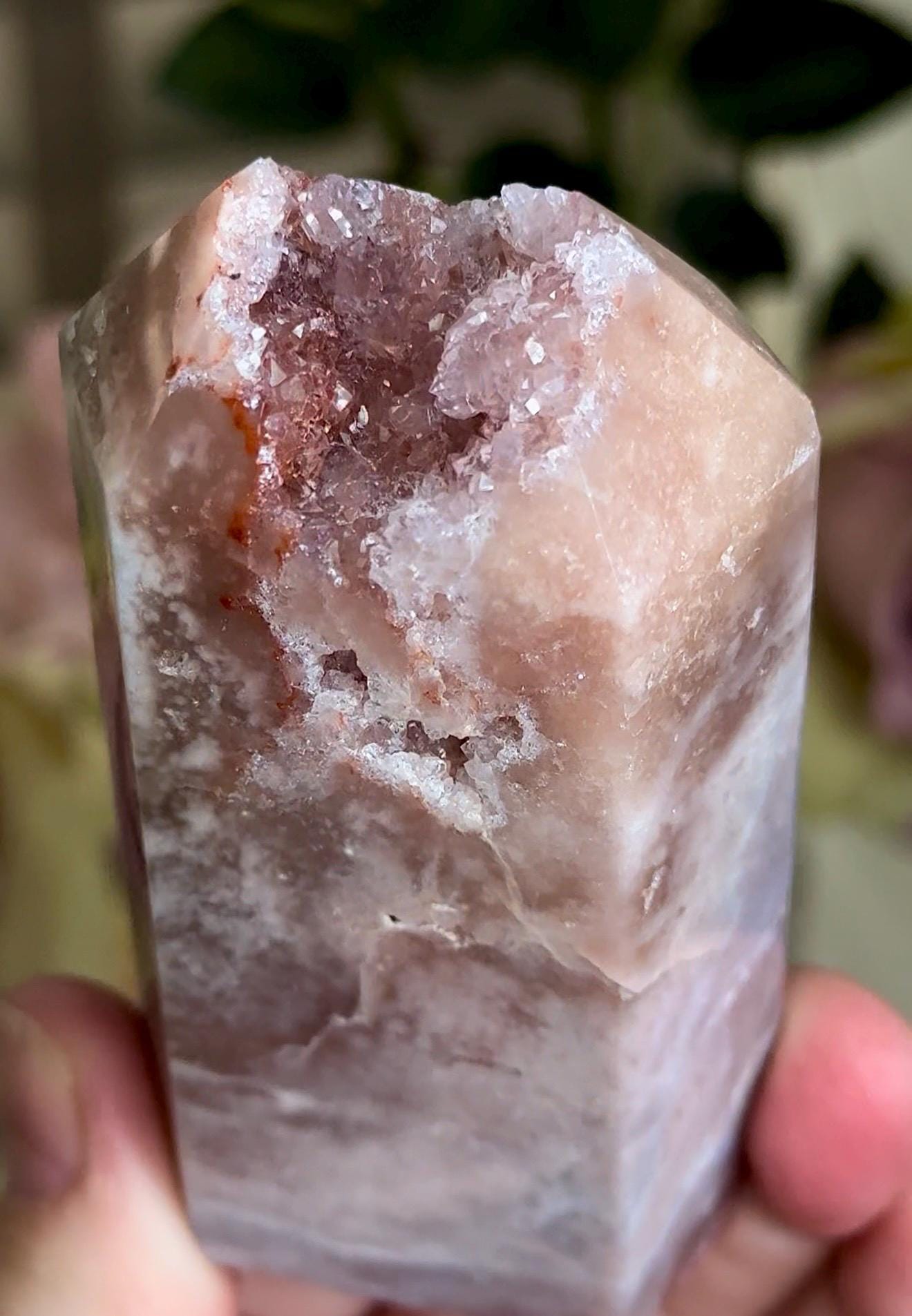 Incredible, High grade, pink amethyst tower with druzy quartz top 232g 8.8cm