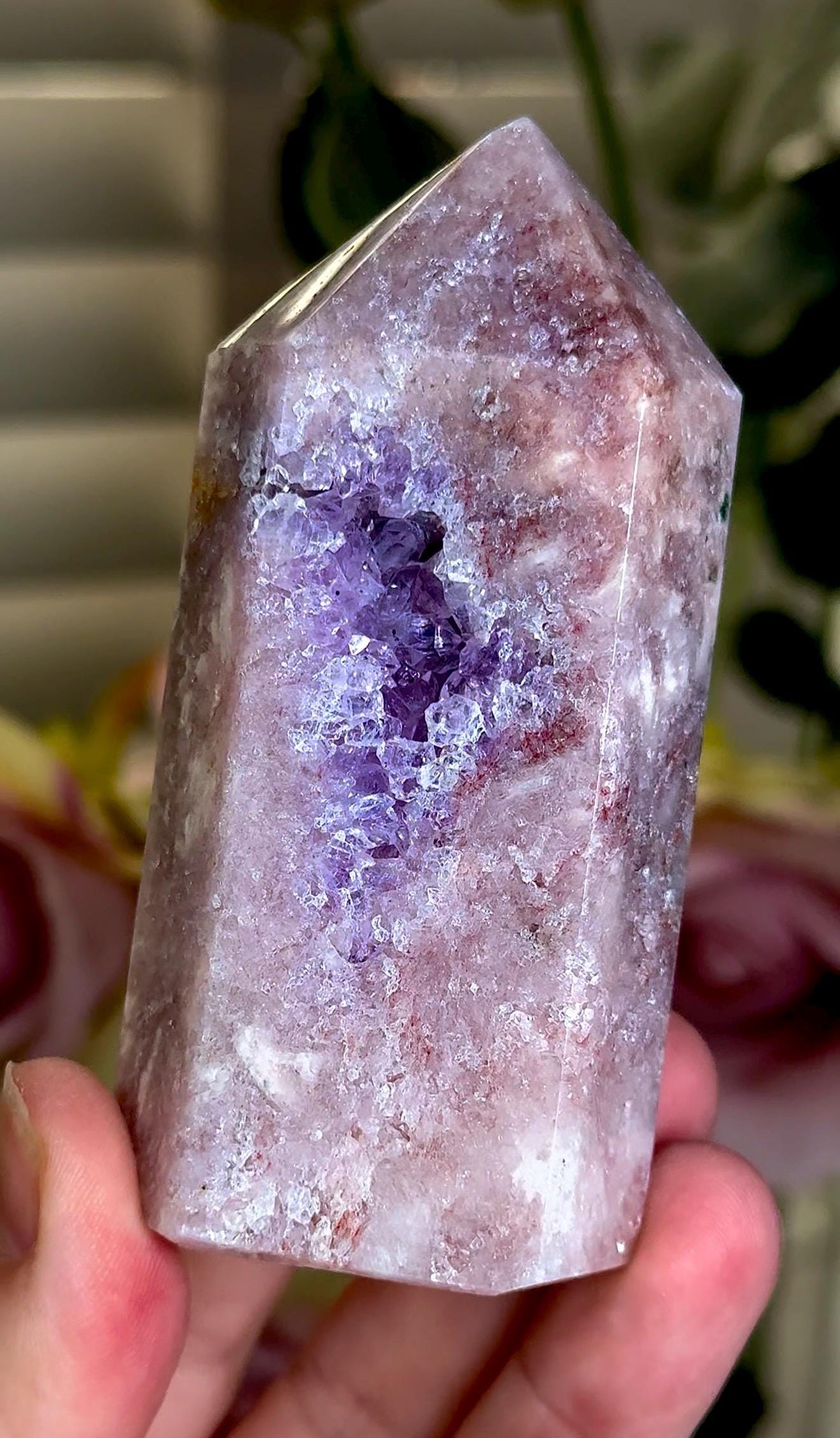 Incredible, High grade, pink amethyst tower with gorgeous purple quartz 173g