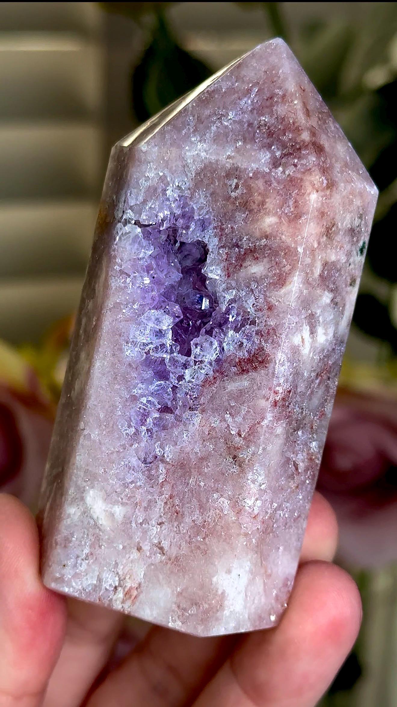 Incredible, High grade, pink amethyst tower with gorgeous purple quartz 173g