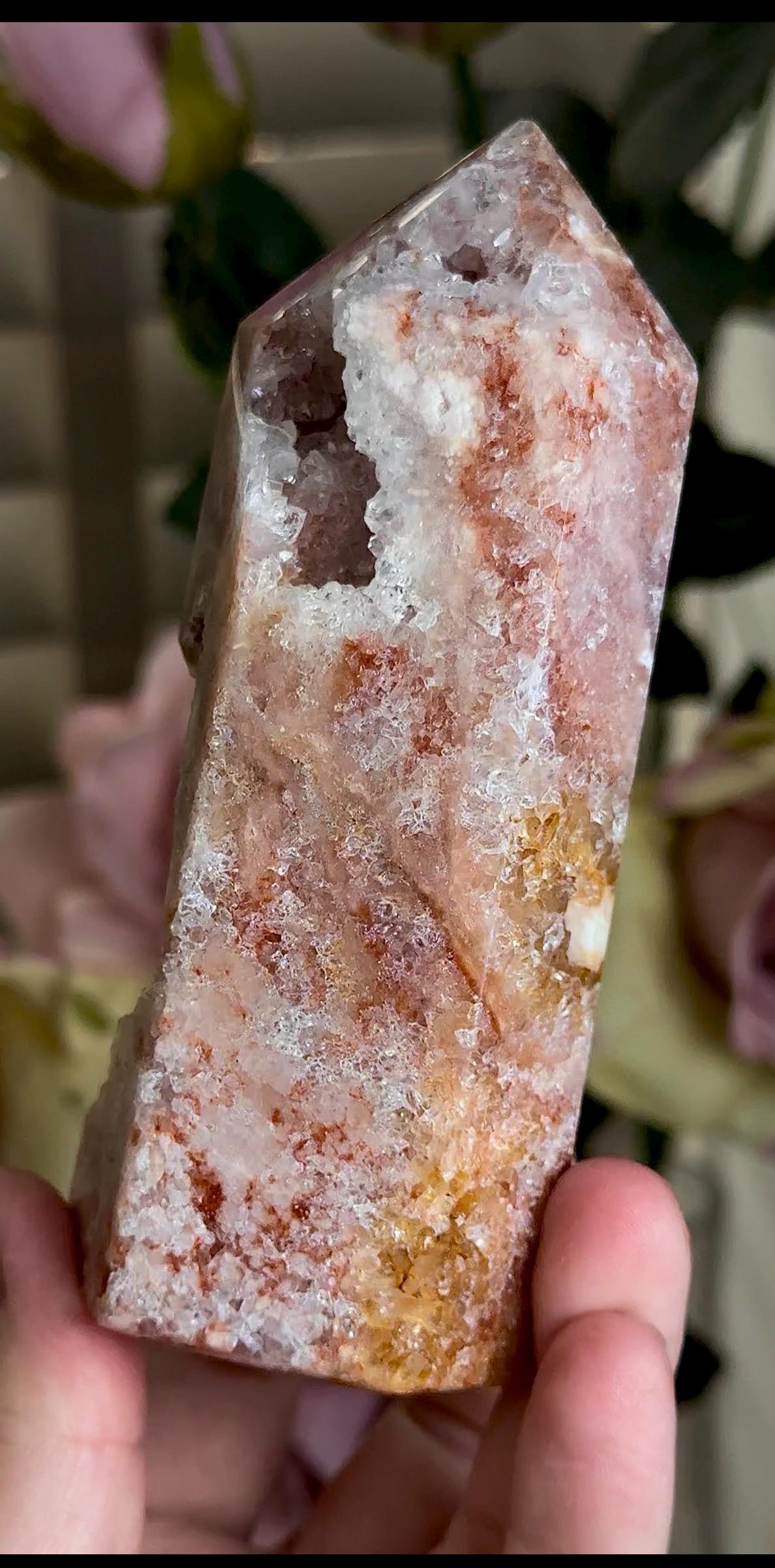 pink amethyst tower in peach tone with chunky quartz 312g 11.5cm by 5cm