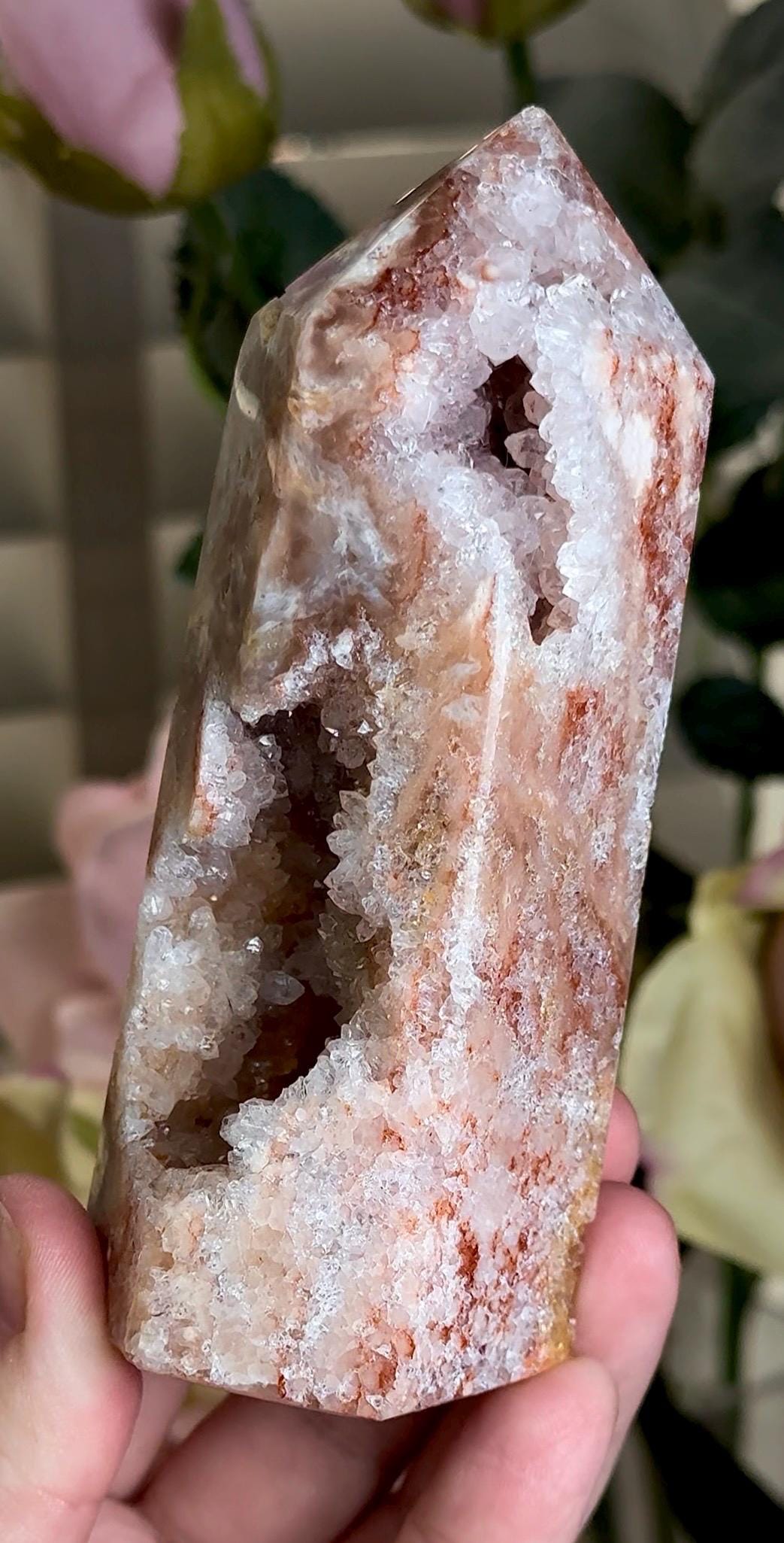 pink amethyst tower in peach tone with chunky quartz 312g 11.5cm by 5cm
