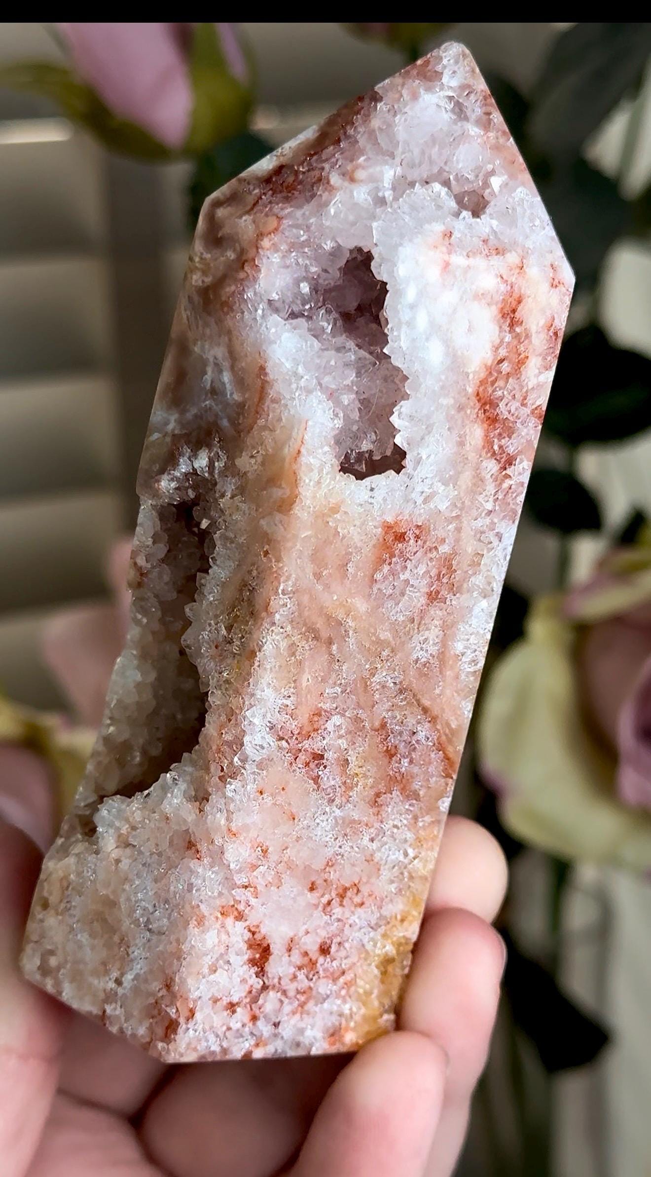 pink amethyst tower in peach tone with chunky quartz 312g 11.5cm by 5cm