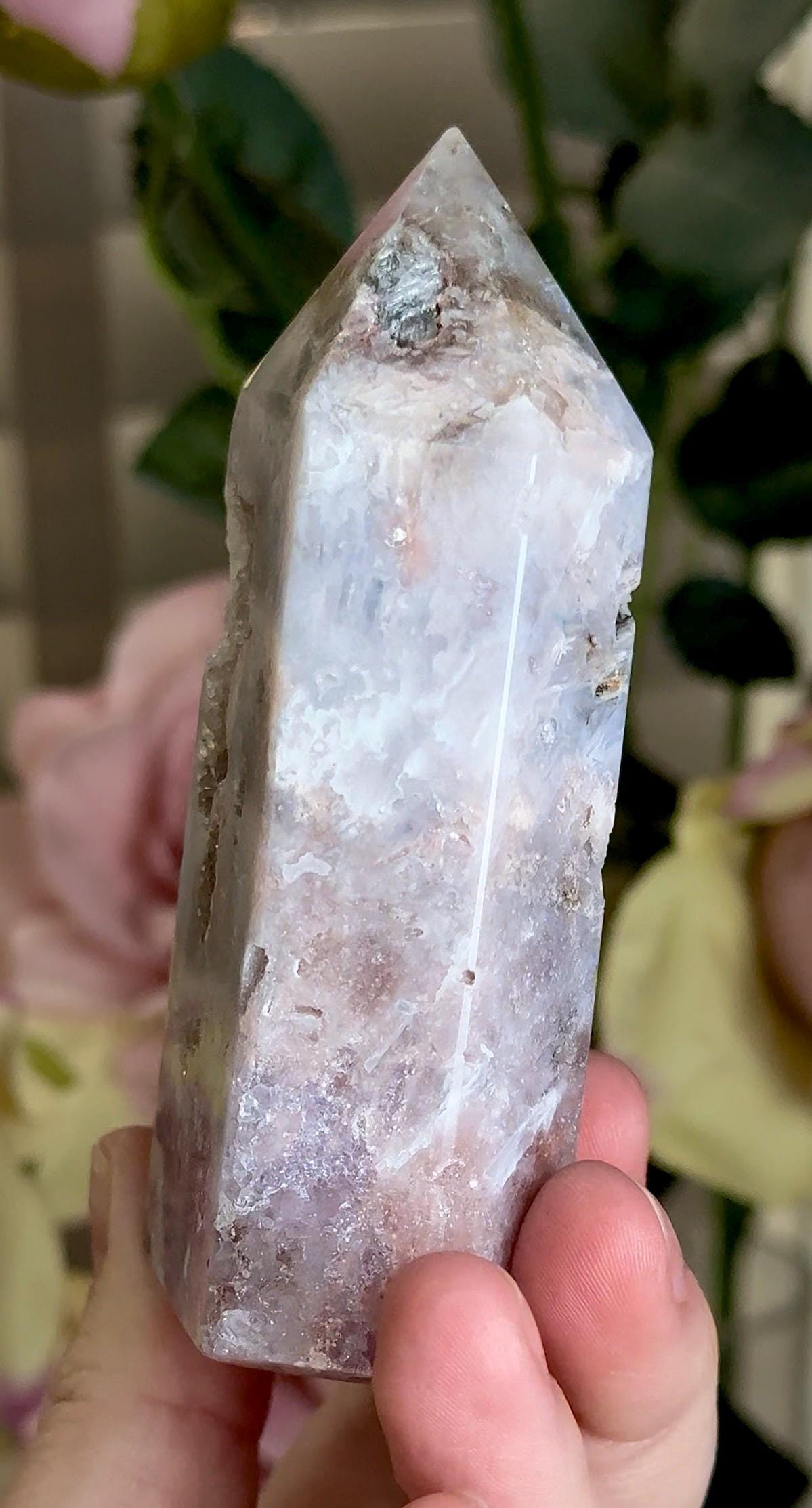 pink amethyst tower, with agate & some purple quartz in grey tones 231g 10cm by 4cm