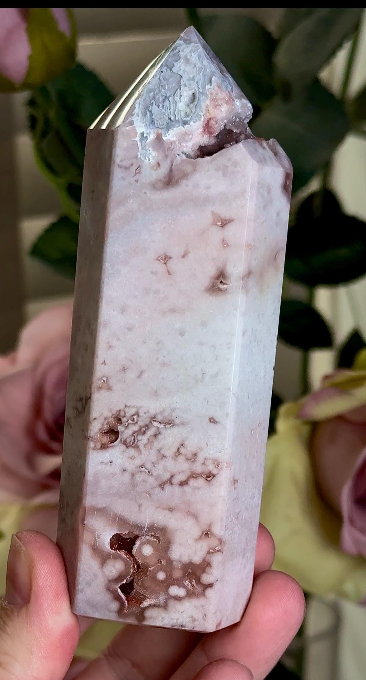Incredible, pink amethyst tower with some bubble formations in light tones and some rutile 261g 12cm