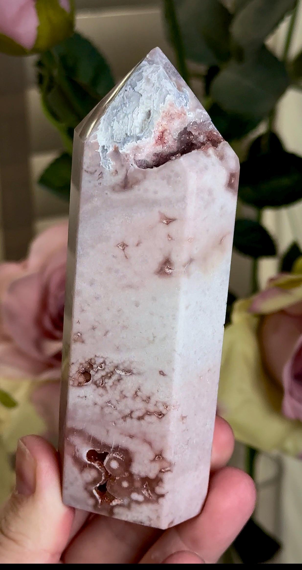 Incredible, pink amethyst tower with some bubble formations in light tones and some rutile 261g 12cm
