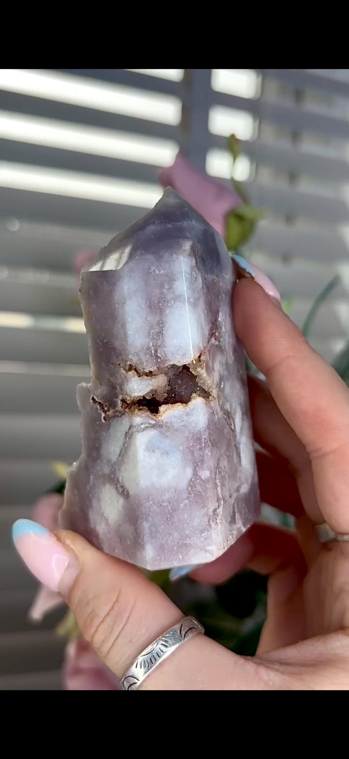 Incredible, pink amethyst tower greyish tones with sugar Druze 203g 8.6cm by 4.5cm