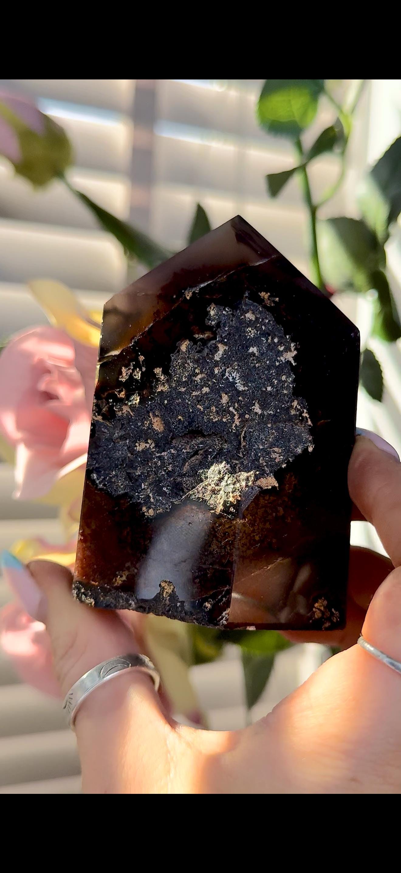 Extra quality, deep red agate, carnelian tower with Druze