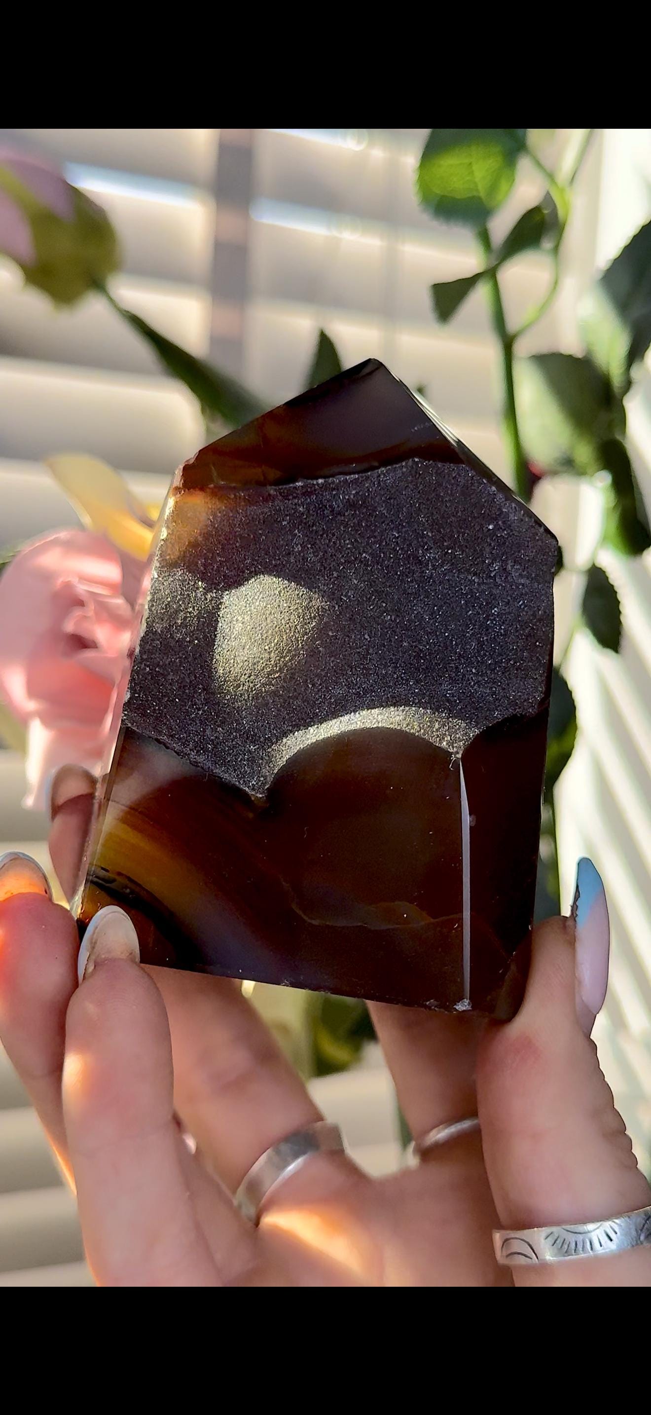 Extra quality, deep red agate, carnelian tower with Druze