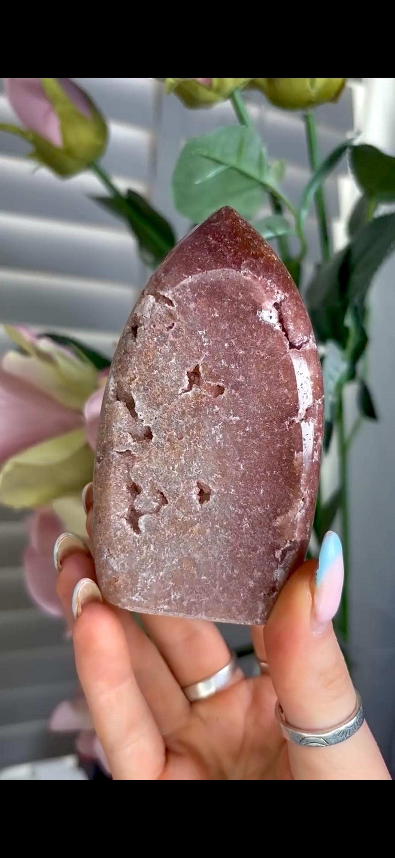 High grade, pink amethyst flame 234g
