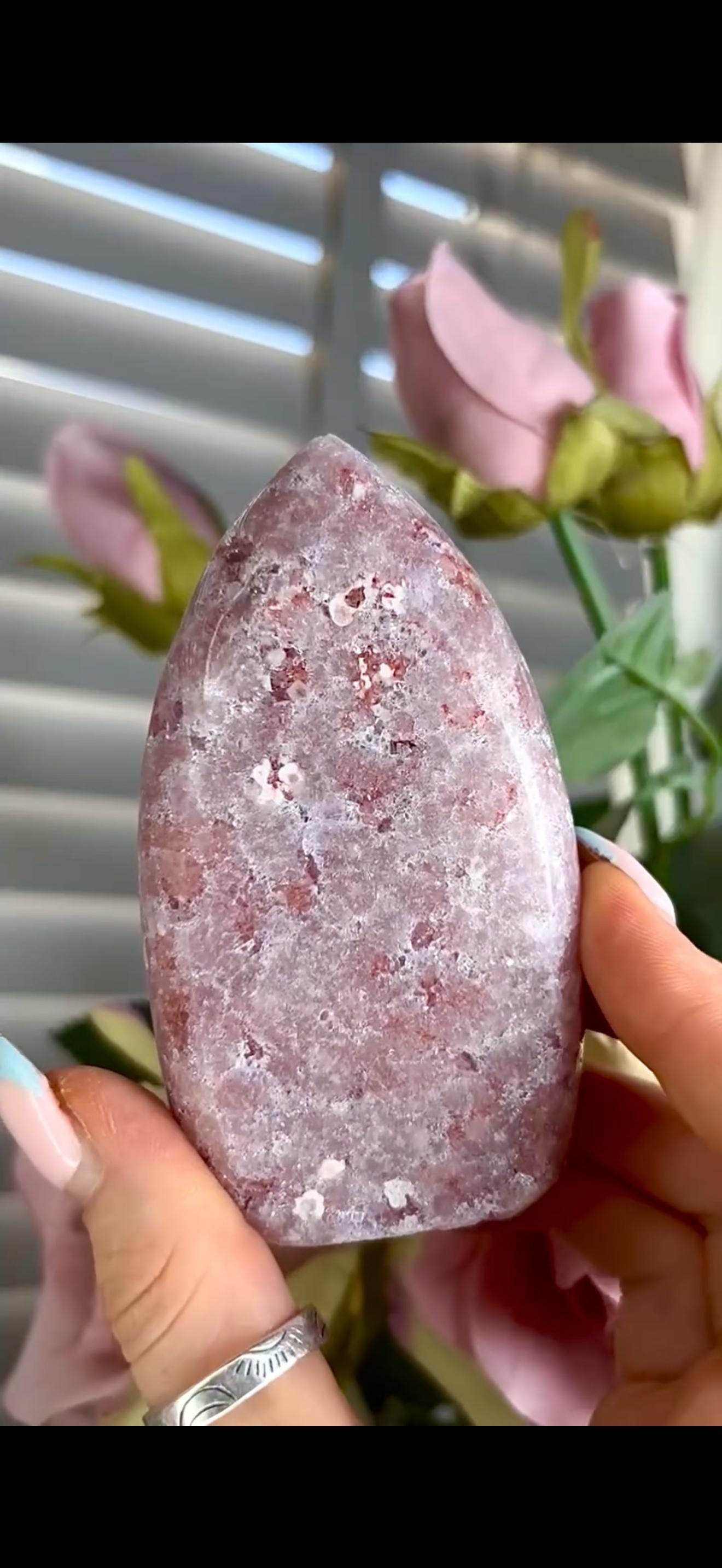High grade, pink amethyst flame with druzy 232g