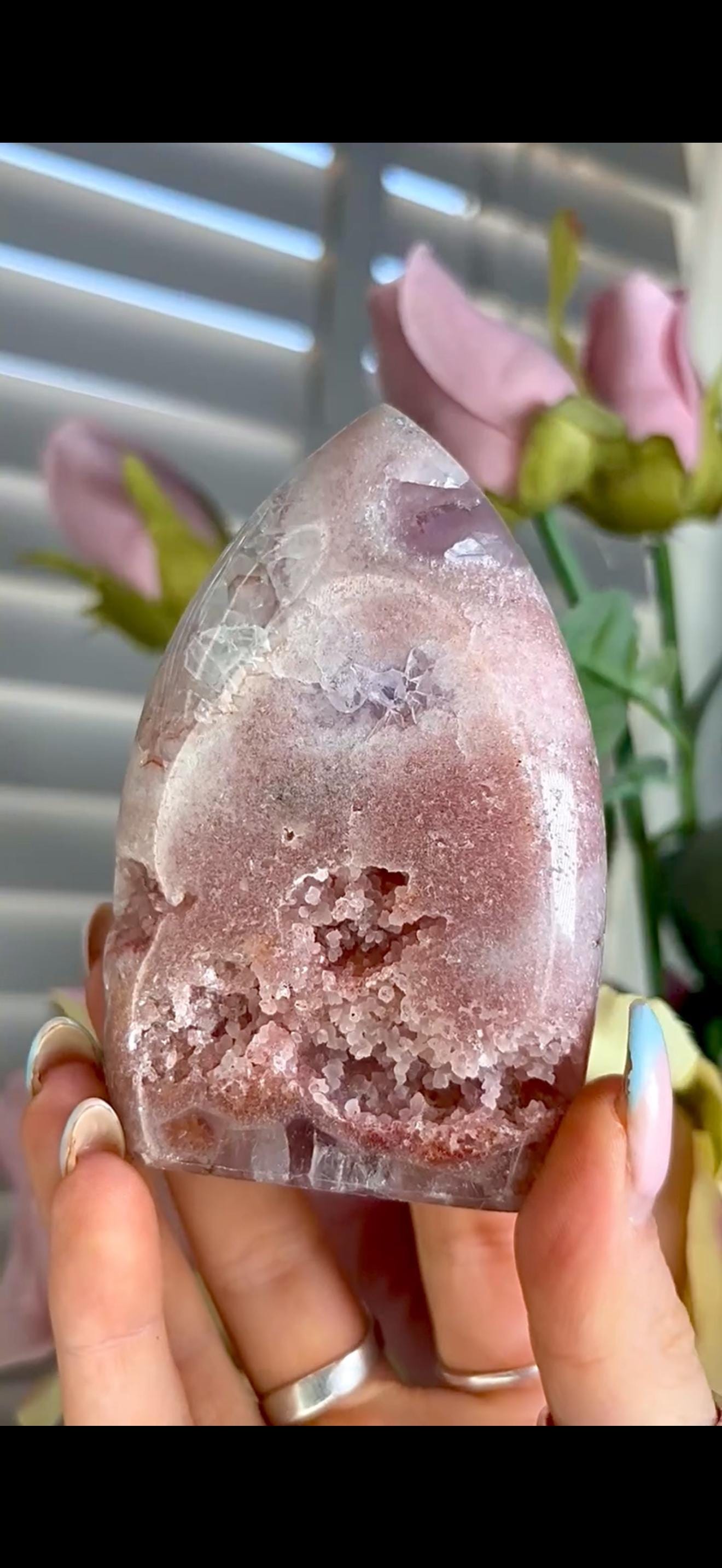 High grade, pink amethyst flame with druzy & quartz inclusions 225g