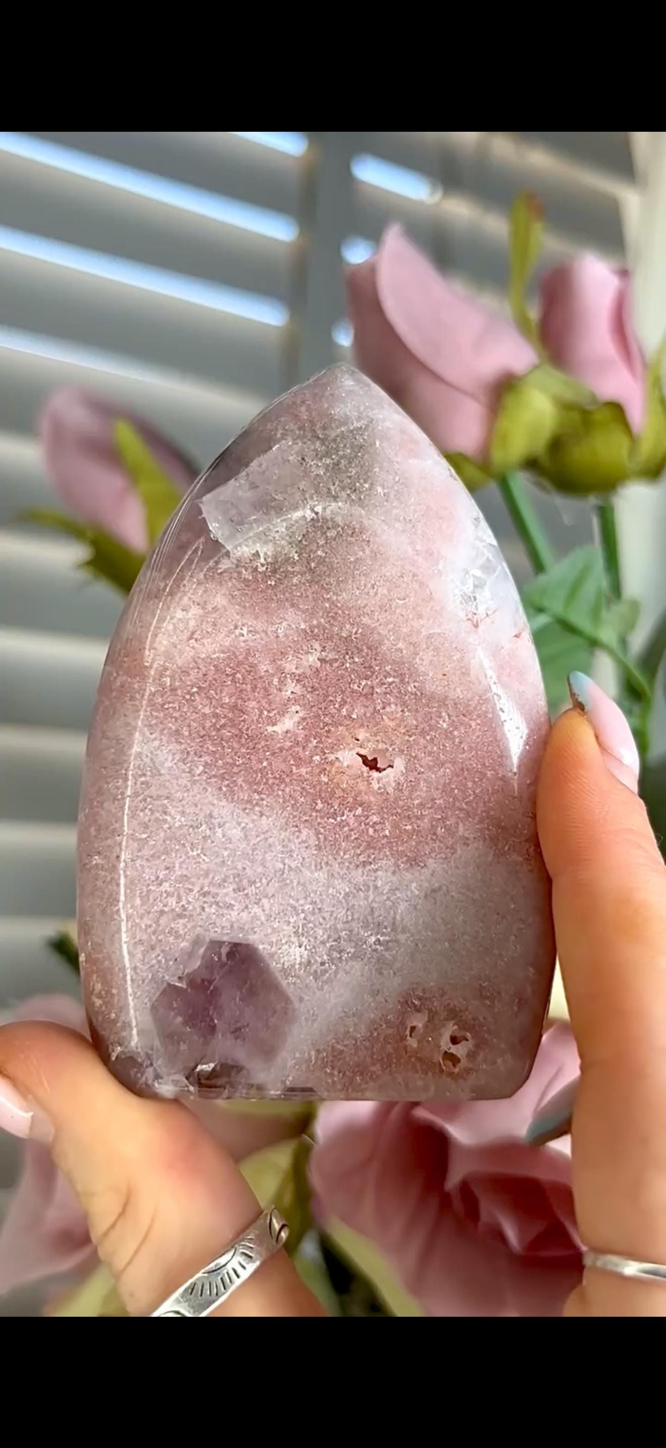 High grade, pink amethyst flame with druzy & quartz inclusions 225g