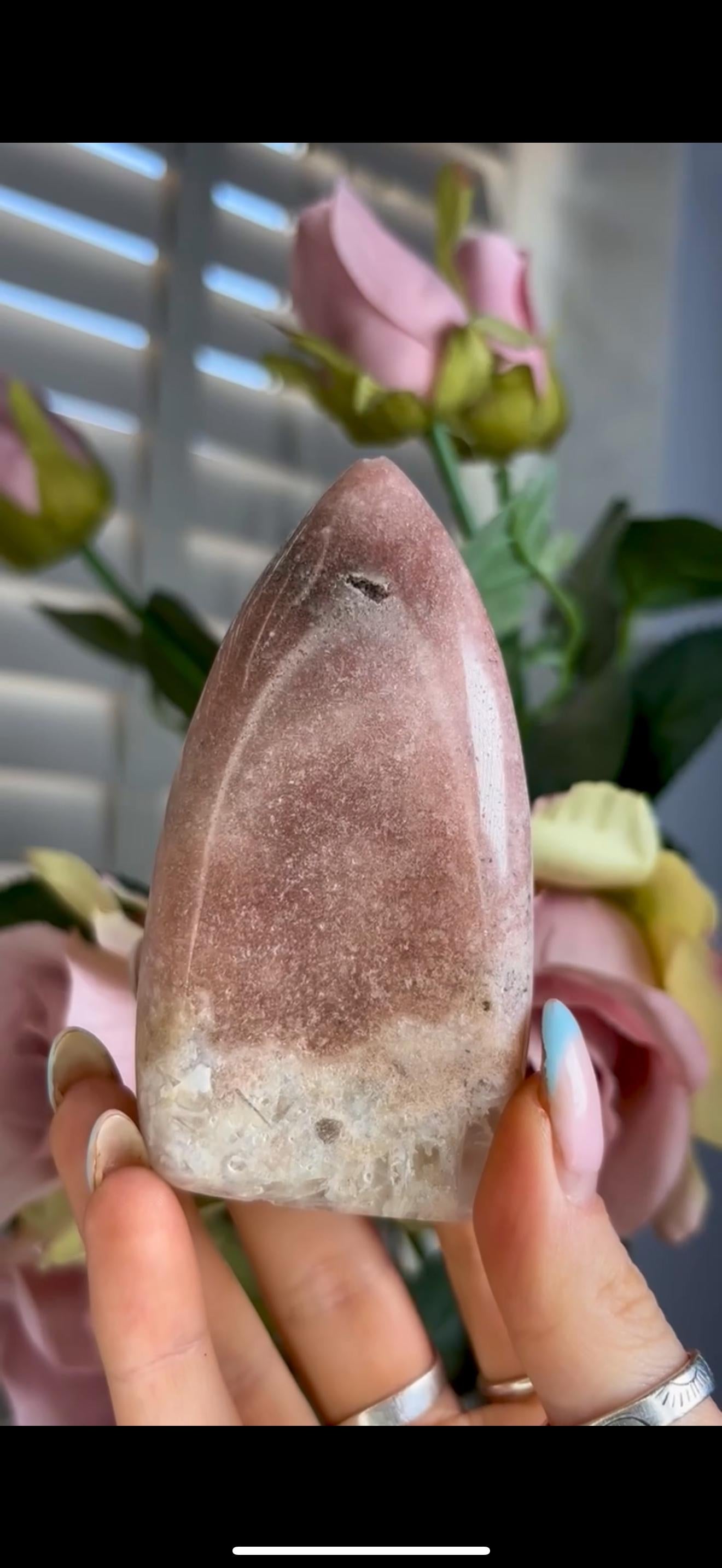 High grade, pink amethyst flame 174g