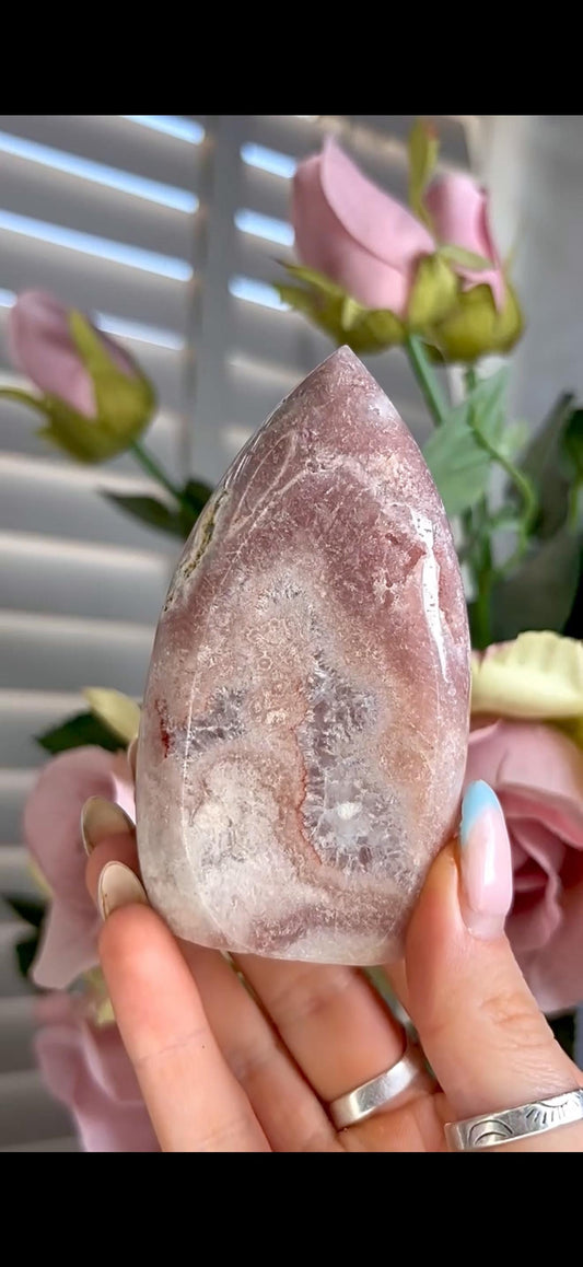 High grade, pink amethyst flame with quartz inclusions 219g