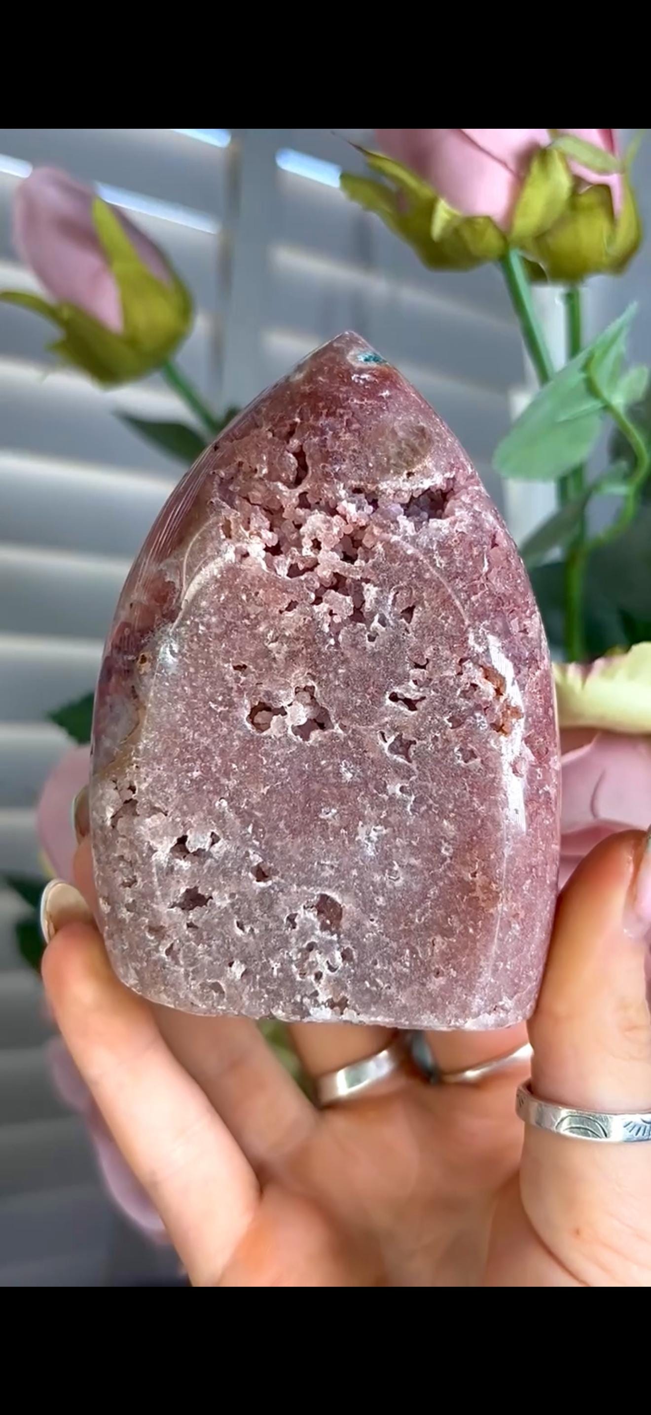 Beautiful pink amethyst flame with druzy in reddish tones 444g