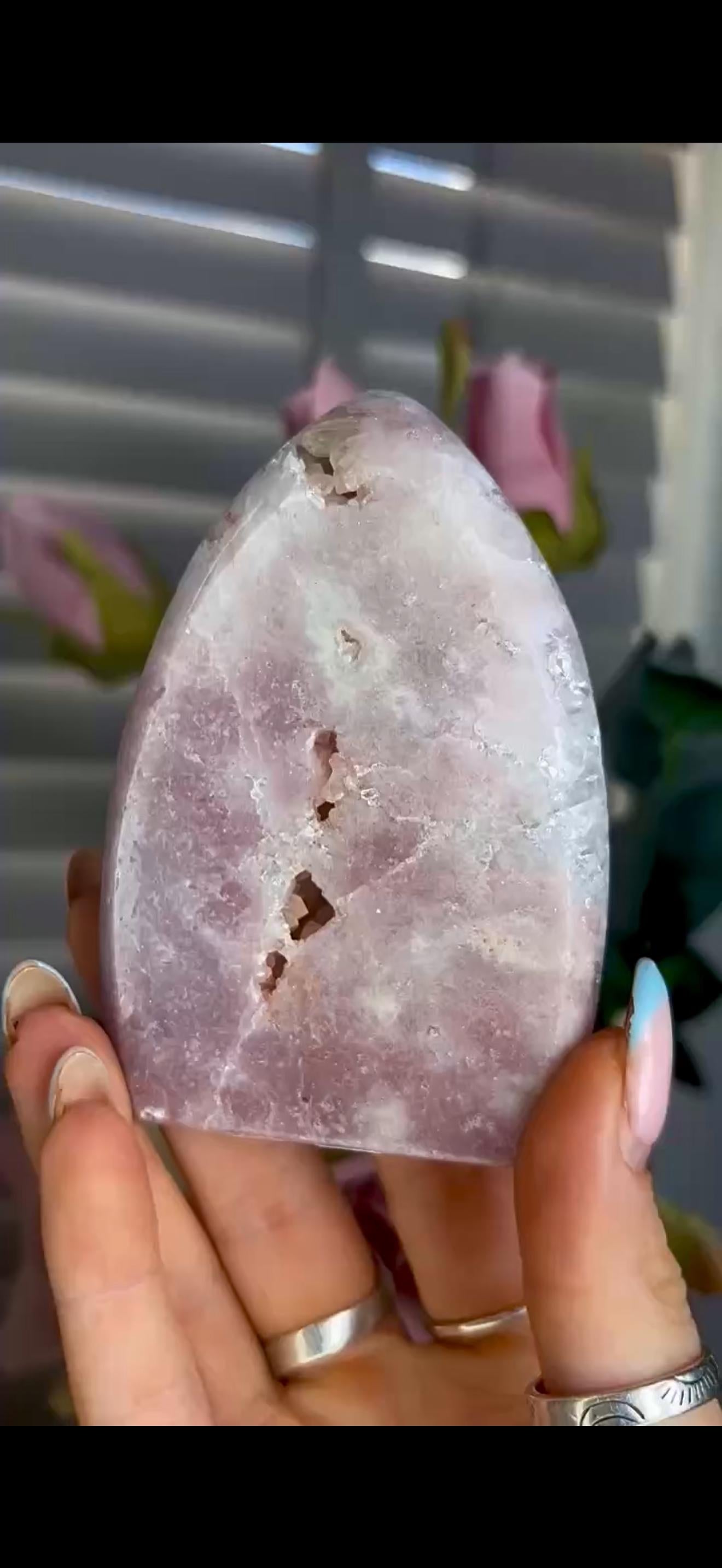 High grade, pink amethyst flame with quartz 207g
