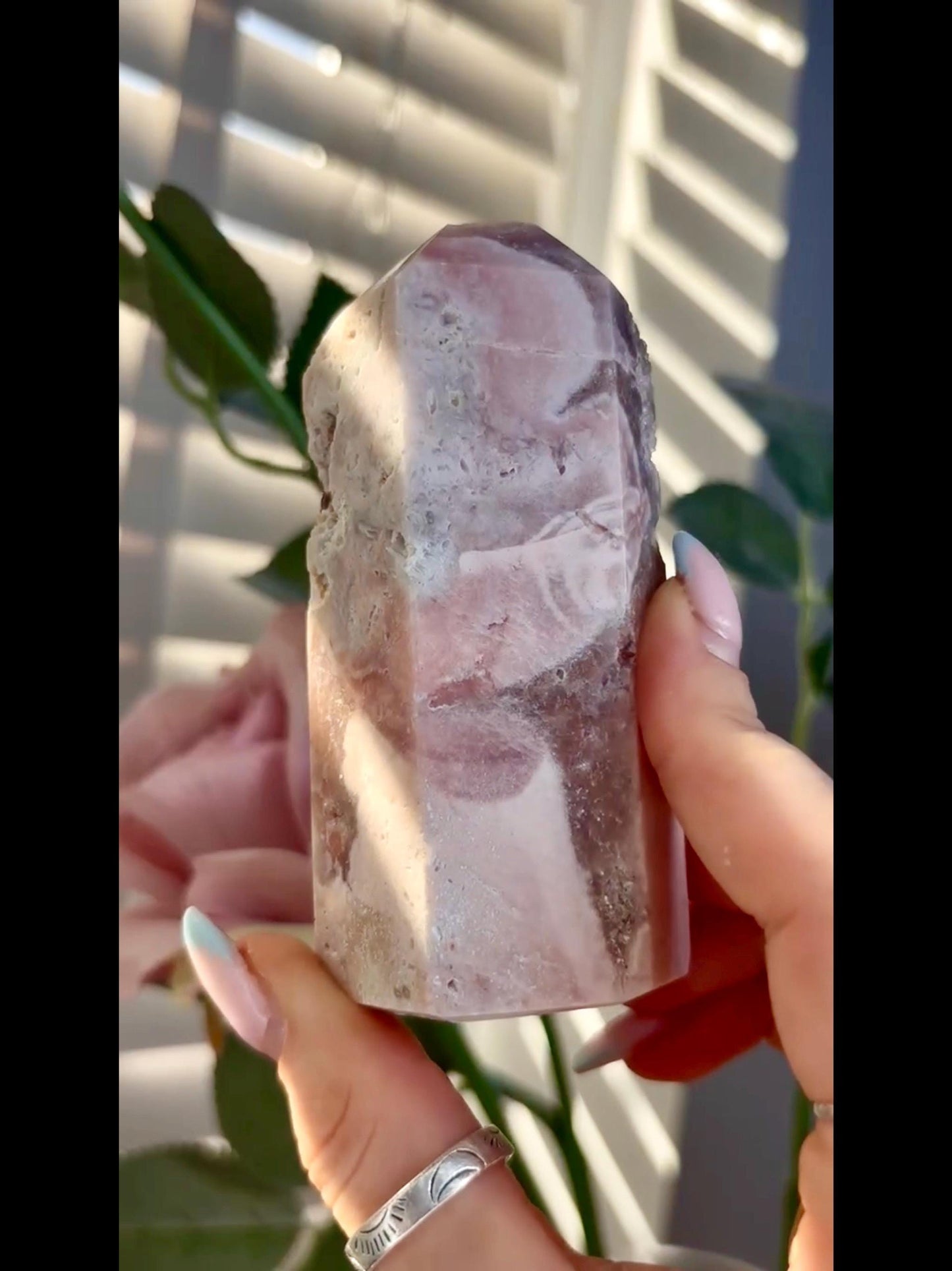 High grade, druzy pink tower 235g 10cm by 4.5cm