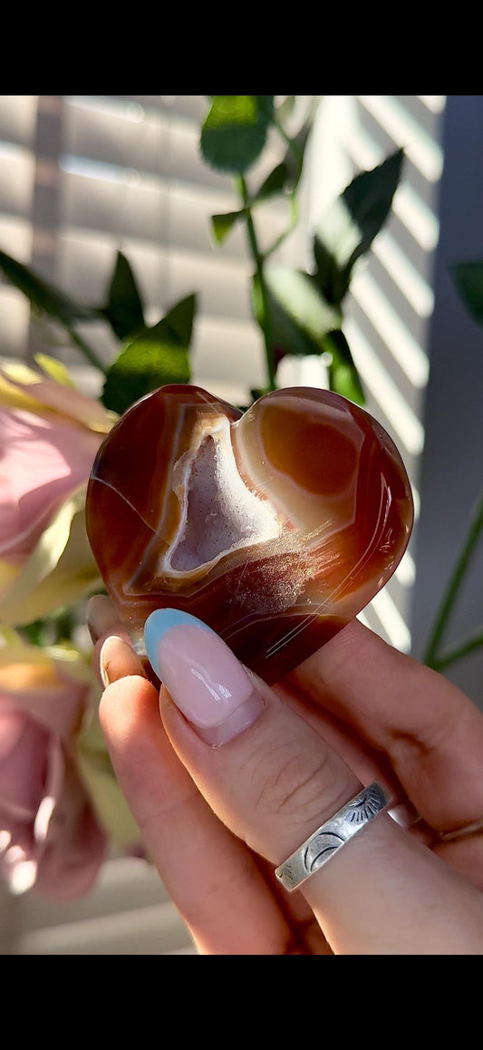 Carnelian heart with banding & Druze